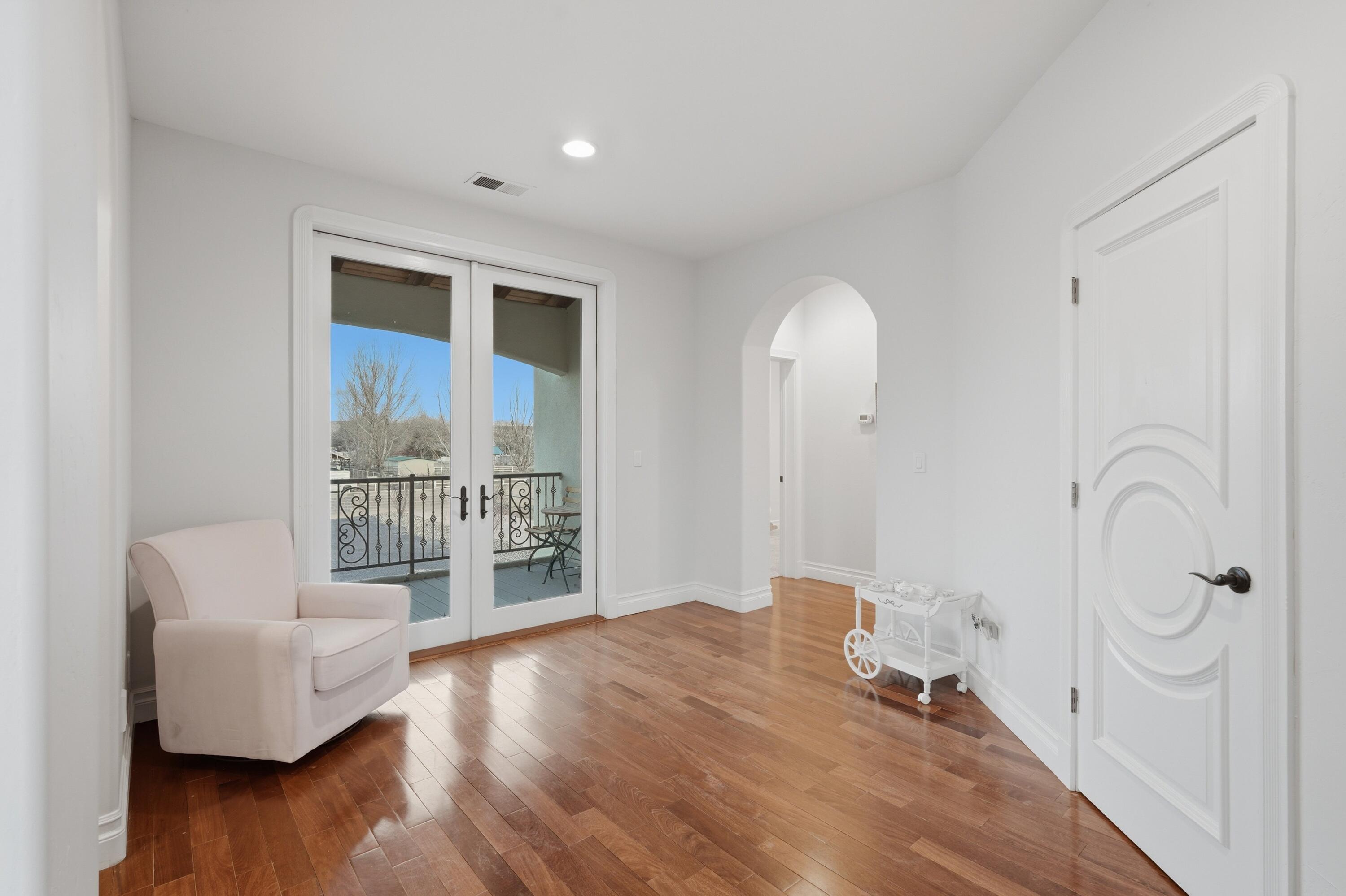 800 Salida Sandia SW