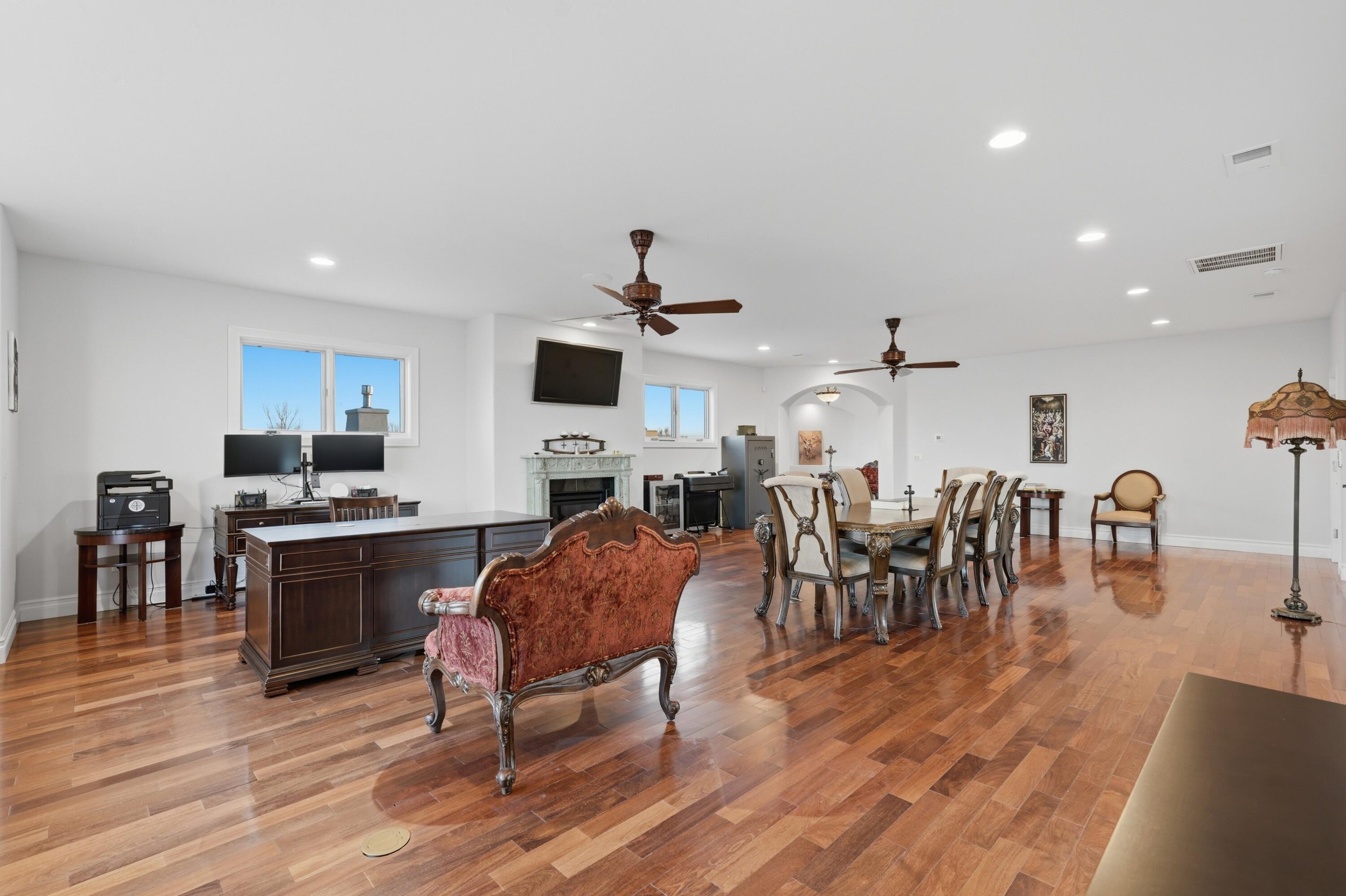 800 Salida Sandia SW