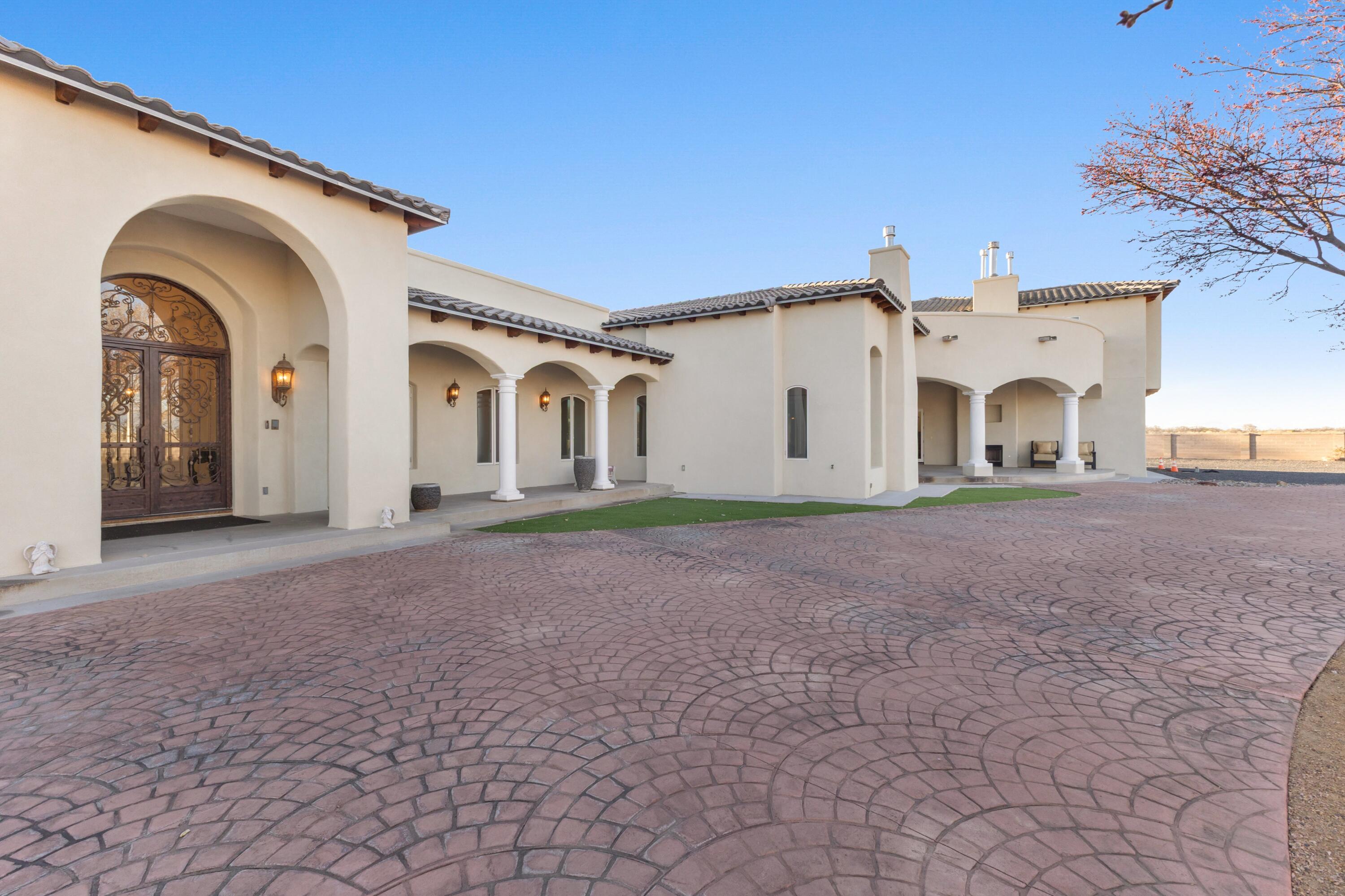 800 Salida Sandia SW