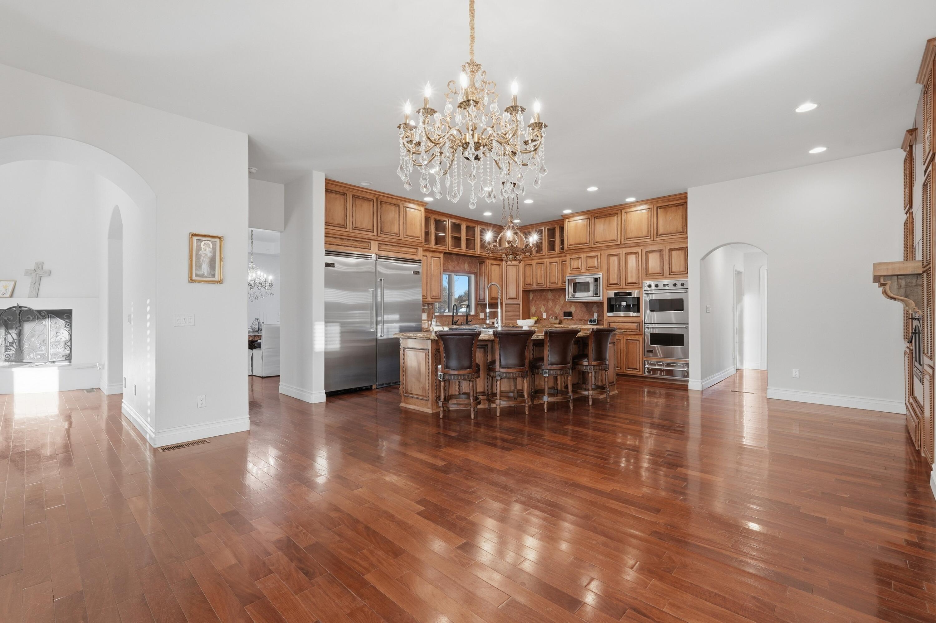 800 Salida Sandia SW