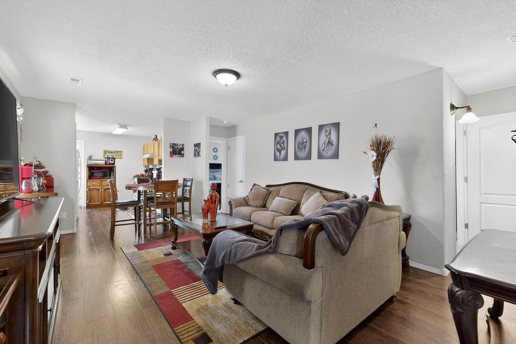 3050 Primo Colores Street