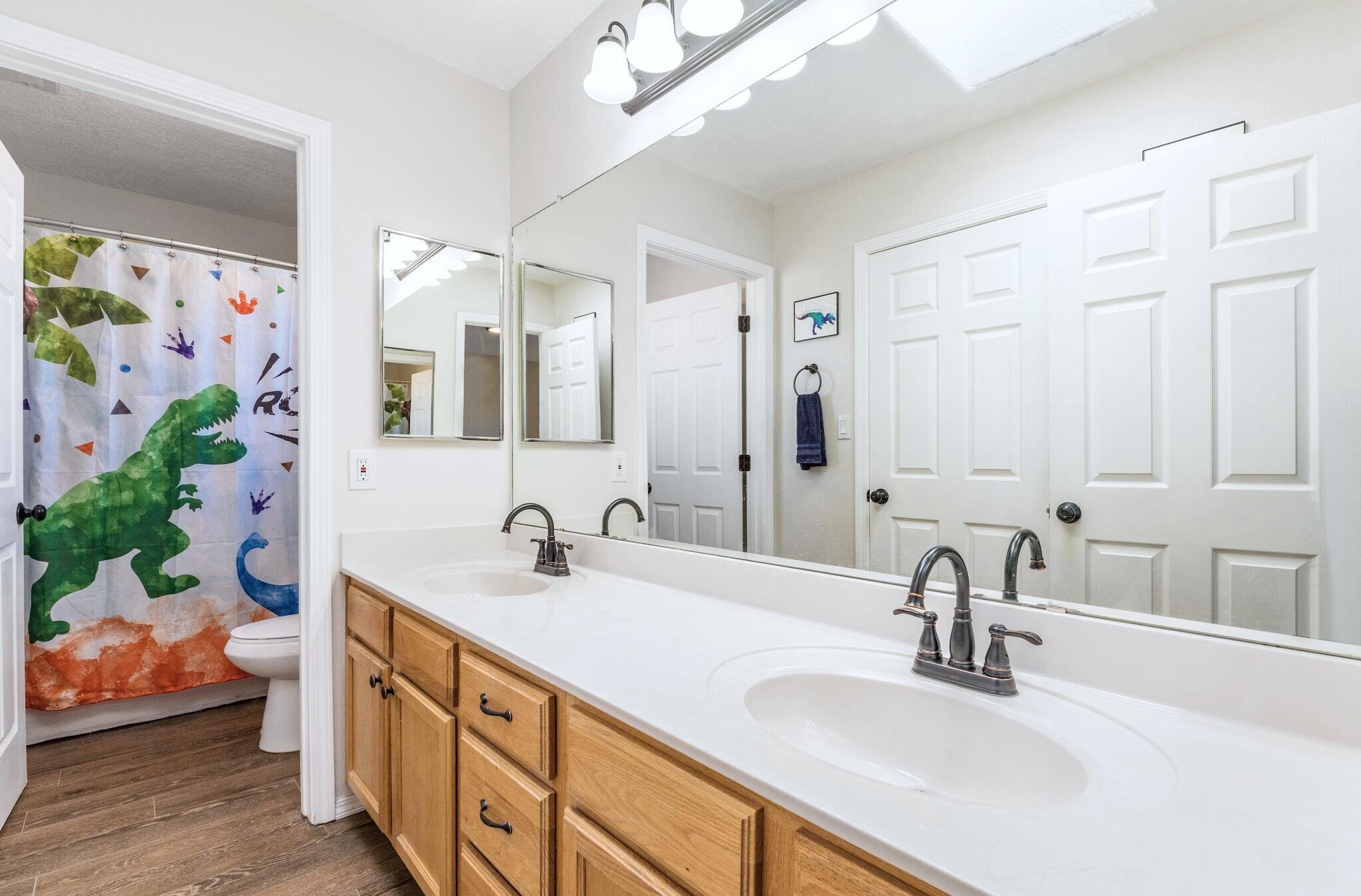 200 Aldaba Circle NE