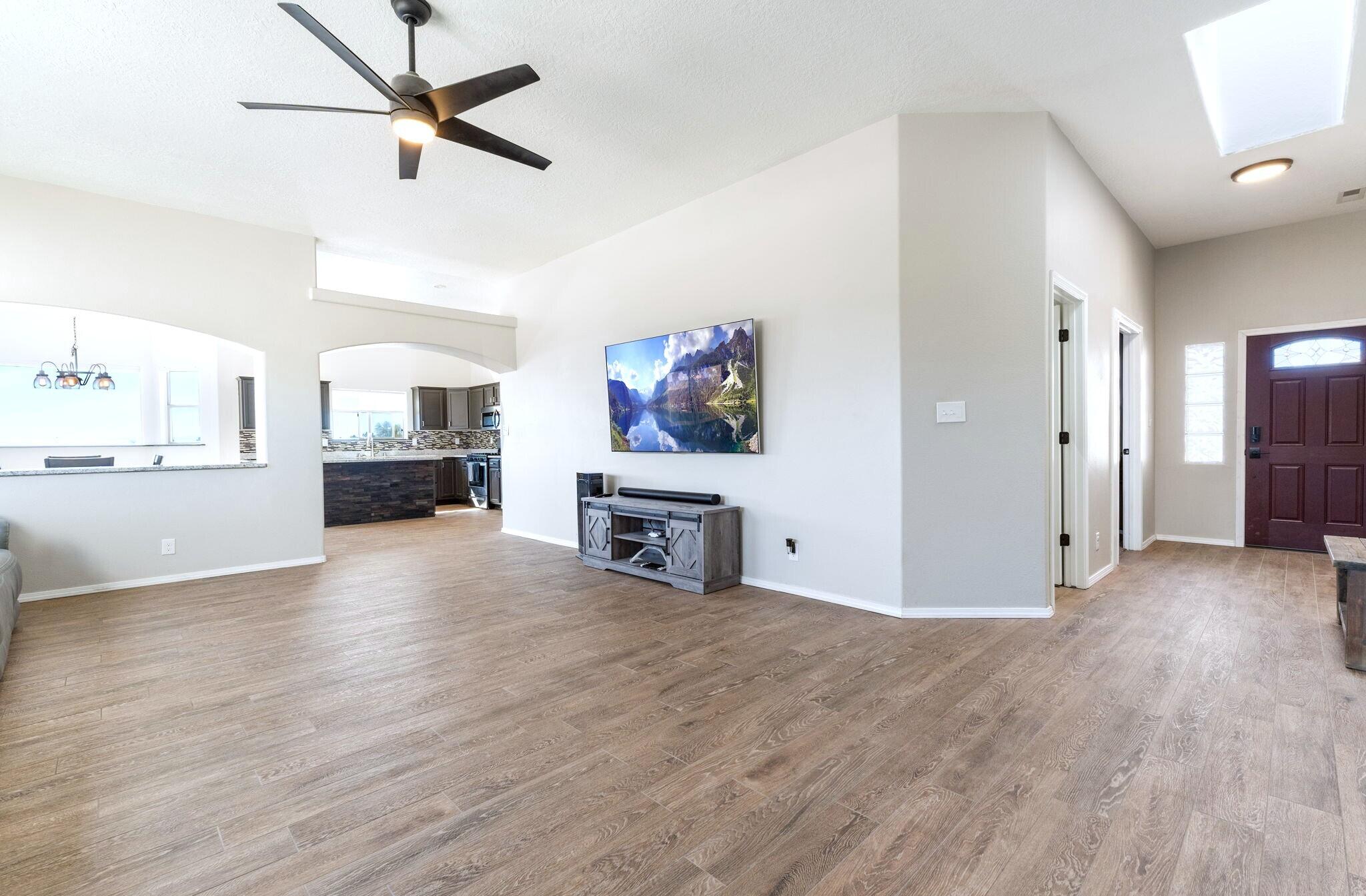 200 Aldaba Circle NE