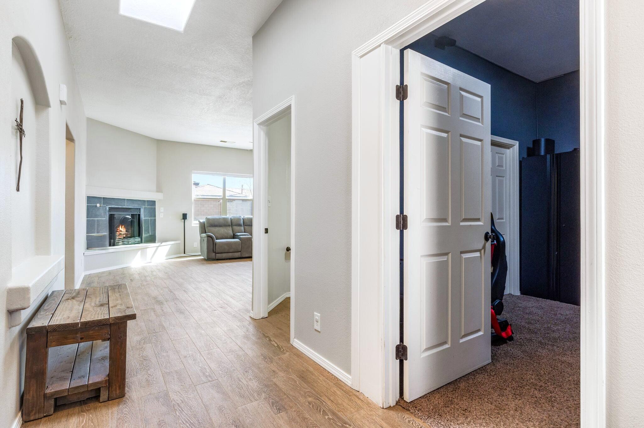 200 Aldaba Circle NE