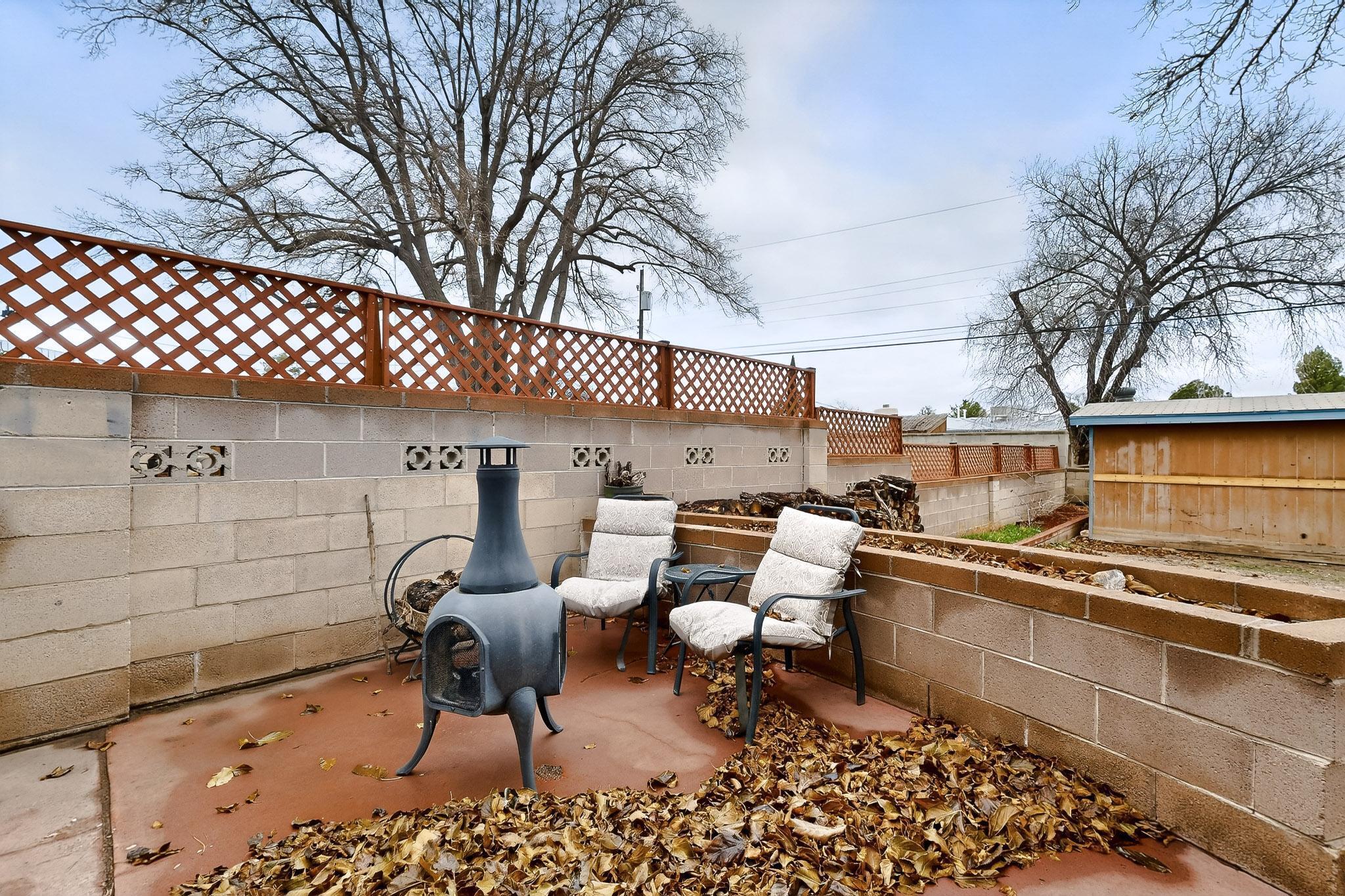 725 Monroe Street NE
