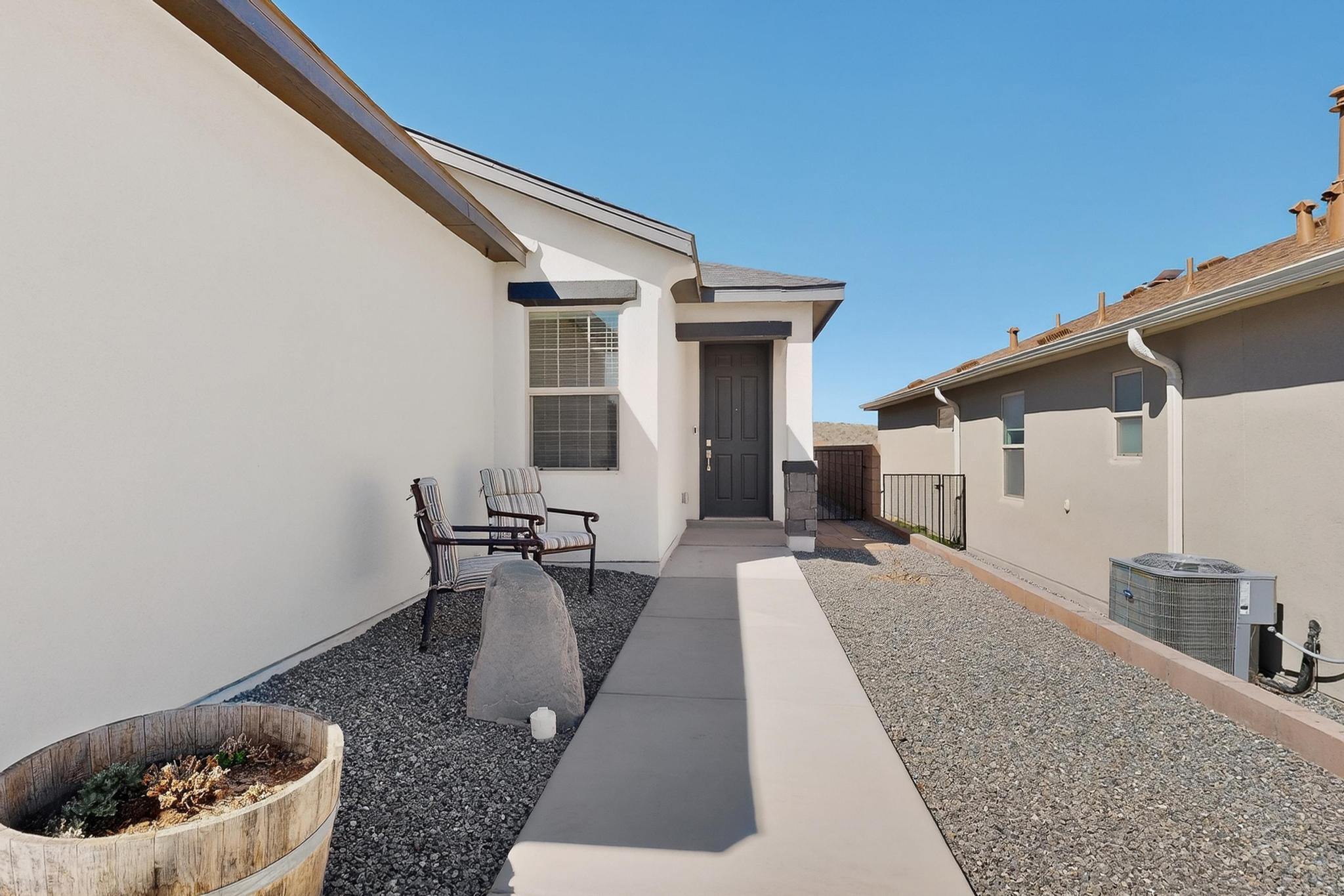 2807 Cambridge Avenue NE