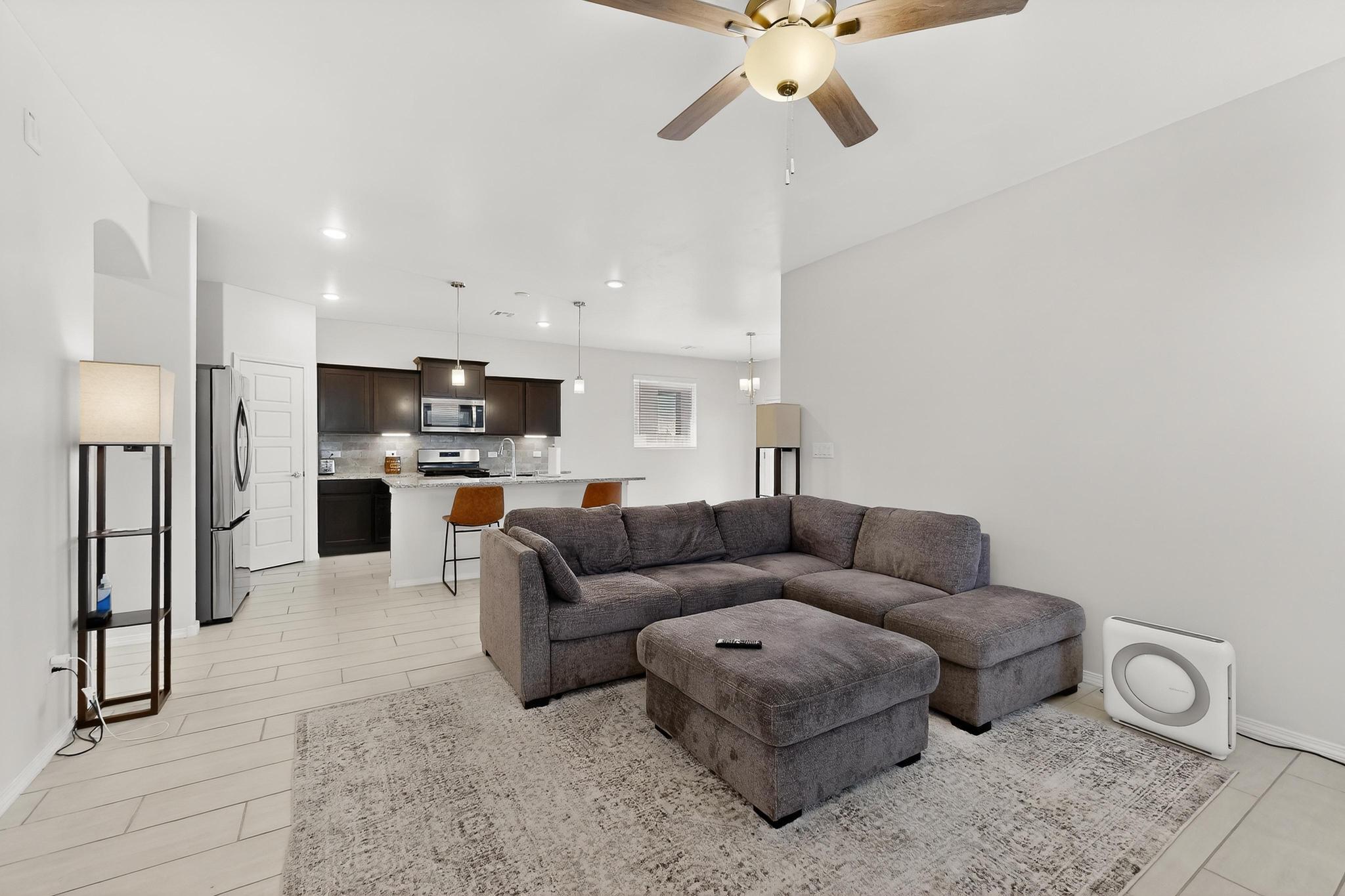 2807 Cambridge Avenue NE