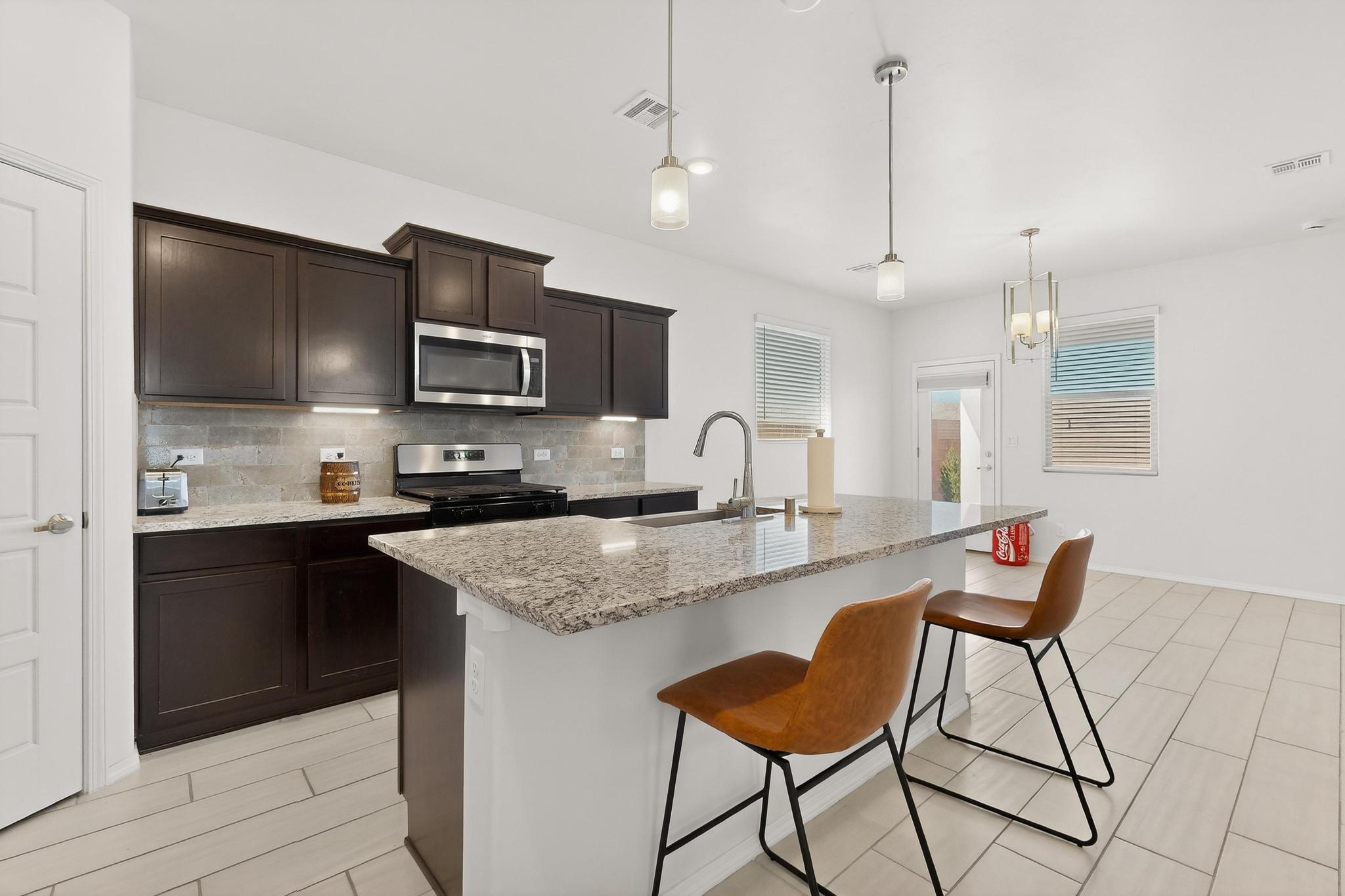 2807 Cambridge Avenue NE