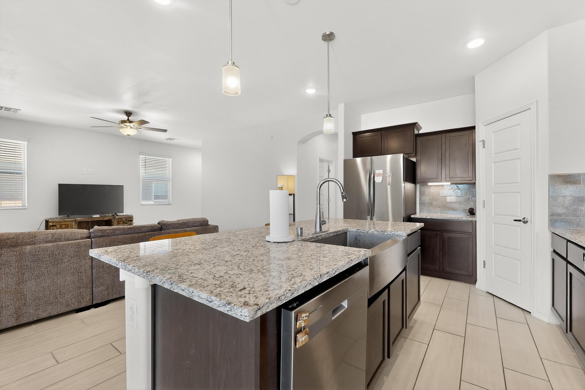 2807 Cambridge Avenue NE