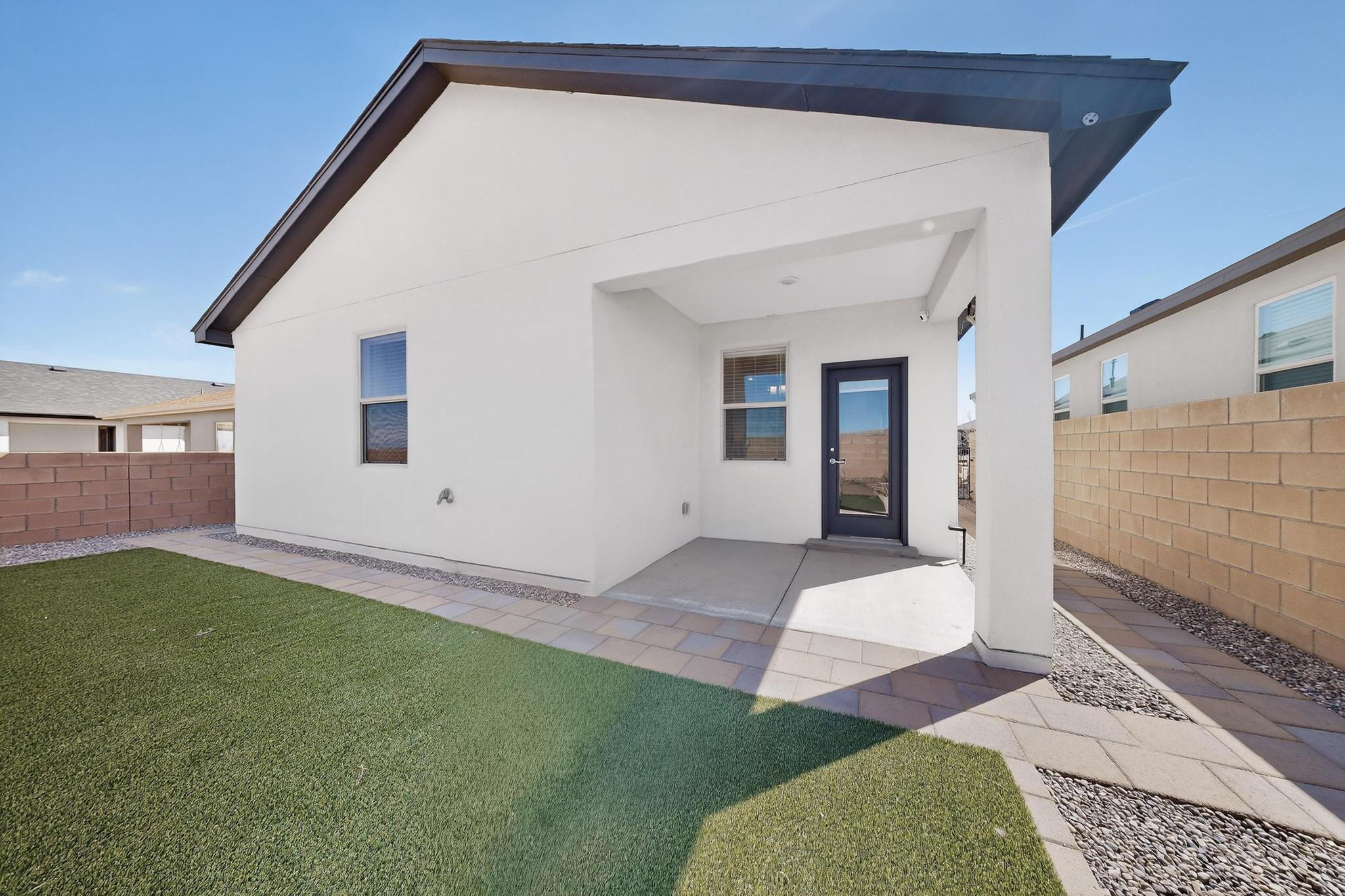 2807 Cambridge Avenue NE