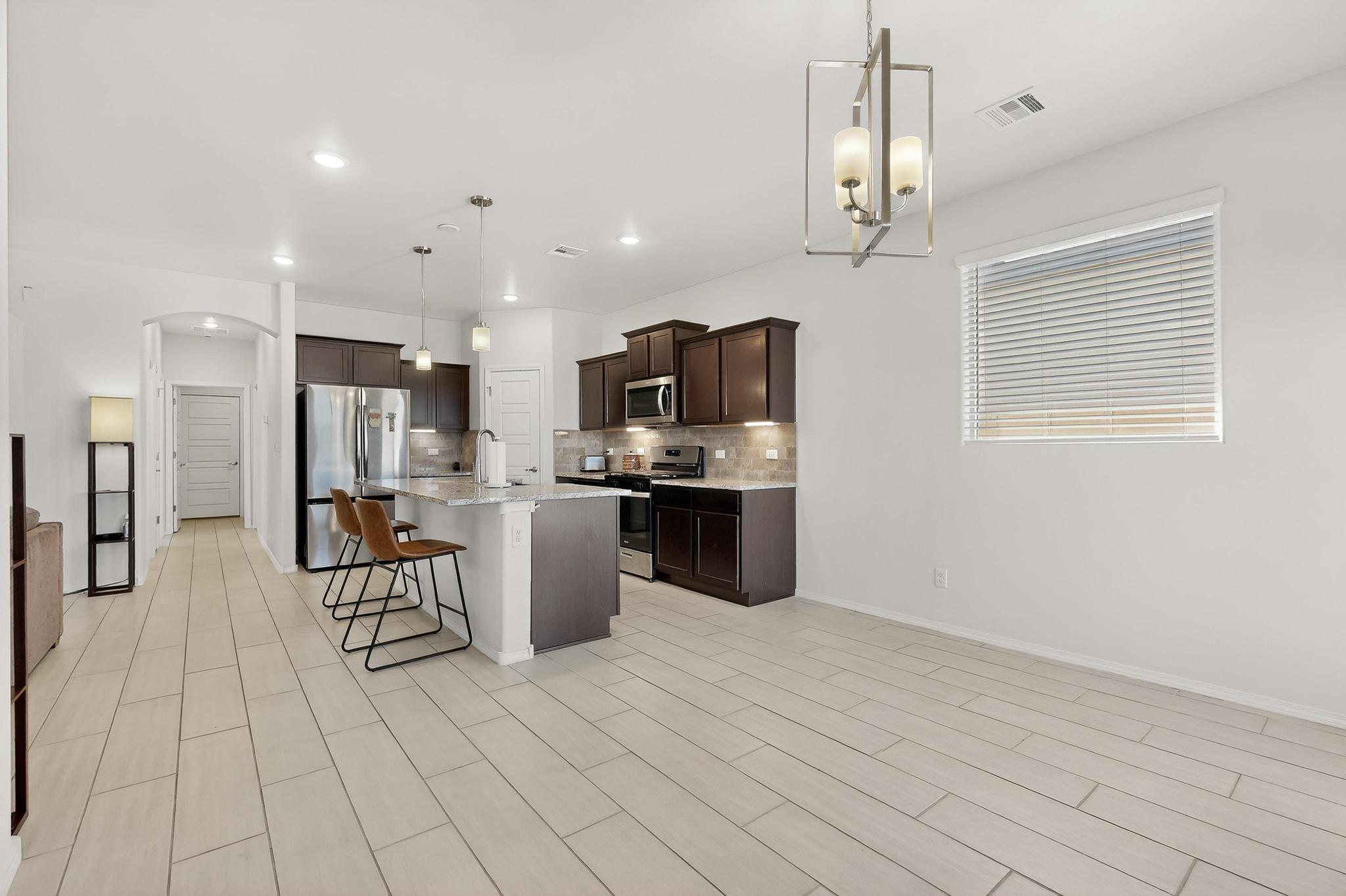 2807 Cambridge Avenue NE