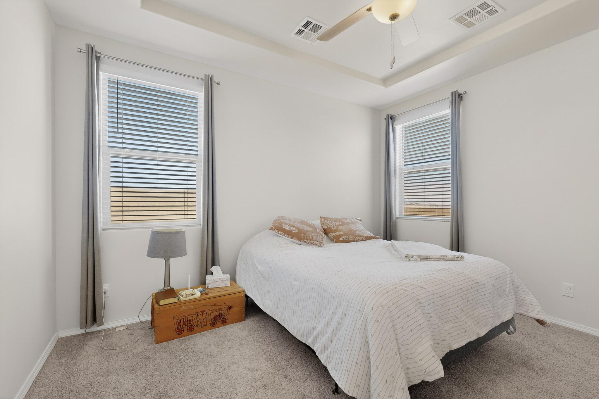 2807 Cambridge Avenue NE