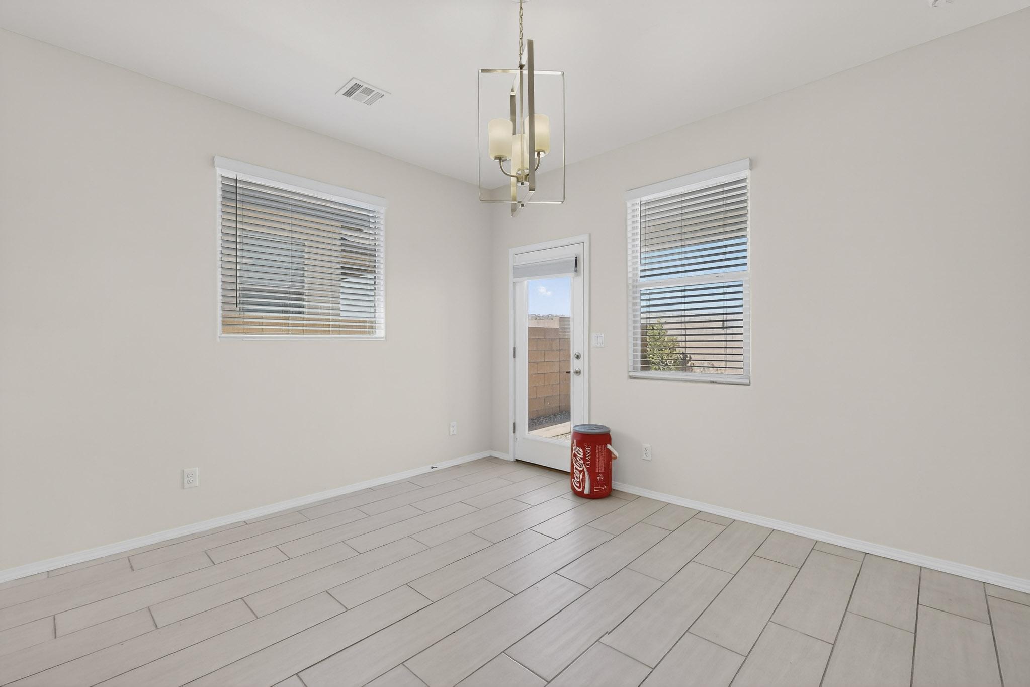 2807 Cambridge Avenue NE