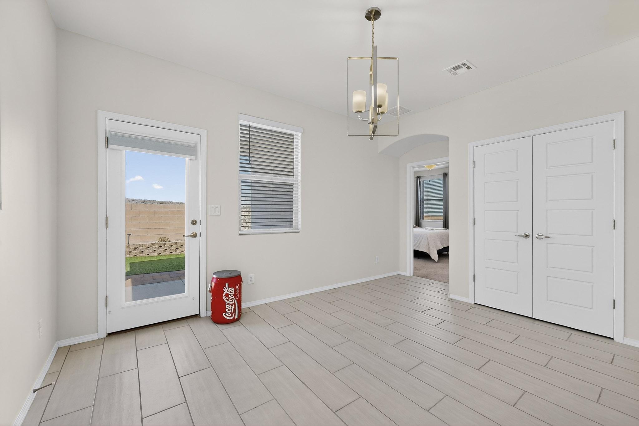 2807 Cambridge Avenue NE