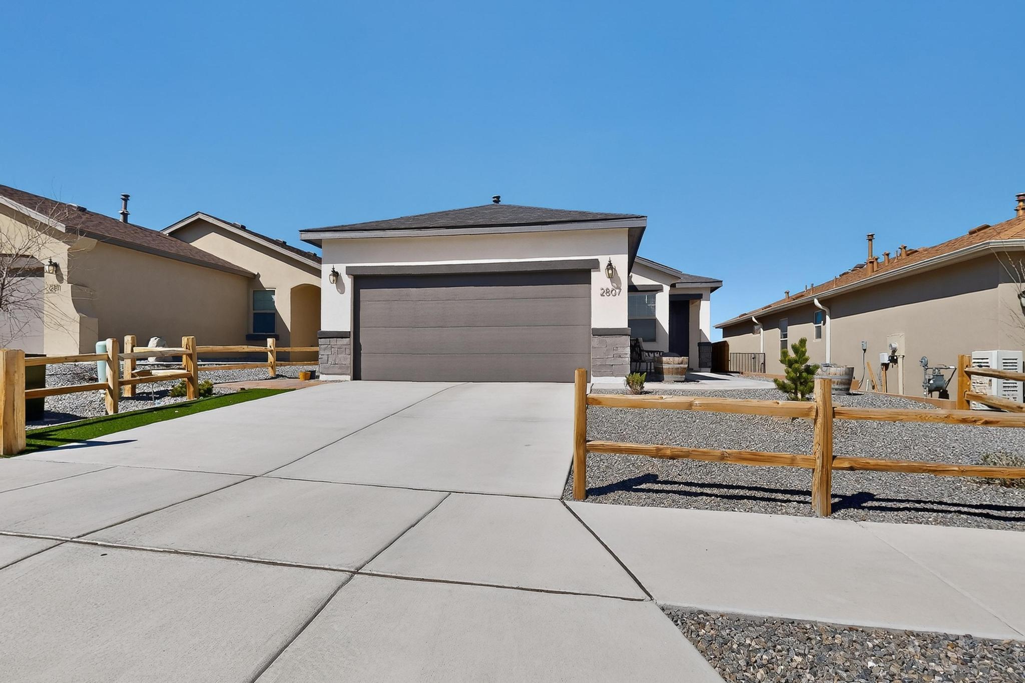 2807 Cambridge Avenue NE