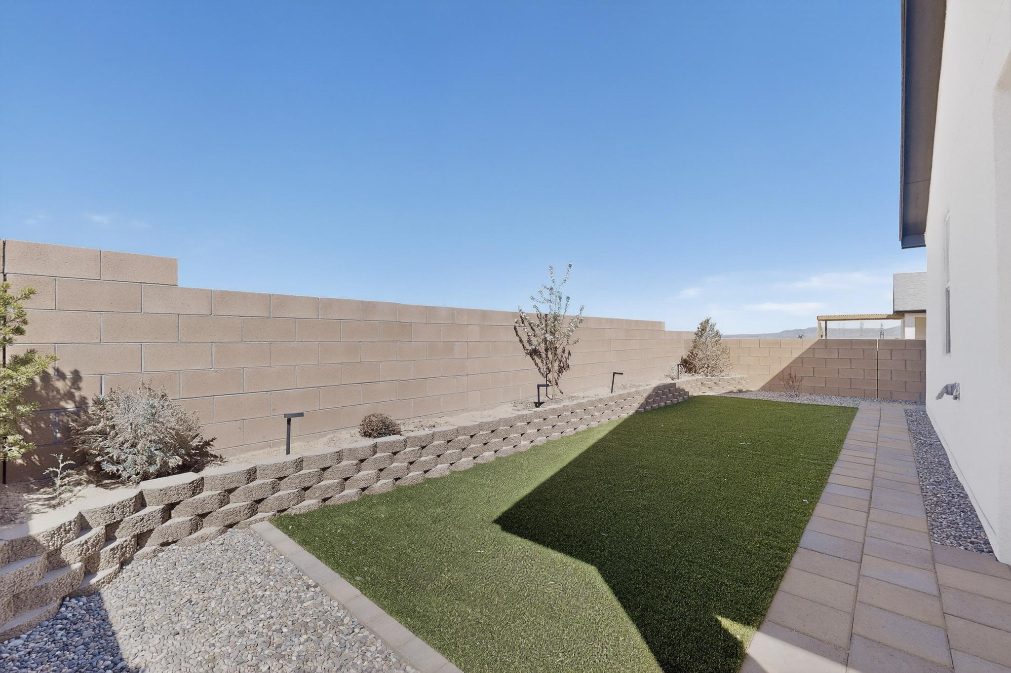 2807 Cambridge Avenue NE