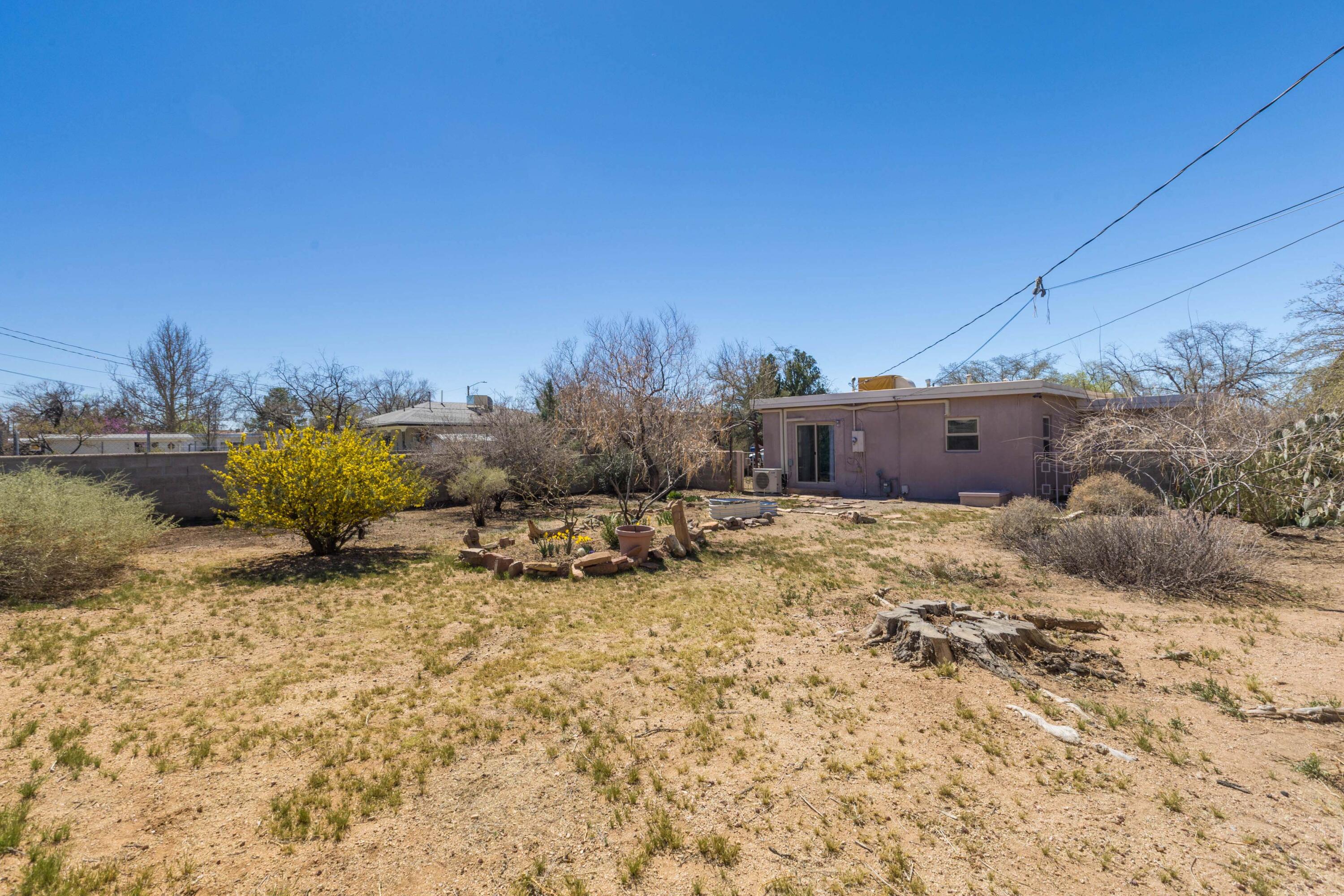 2738 Monroe Street NE