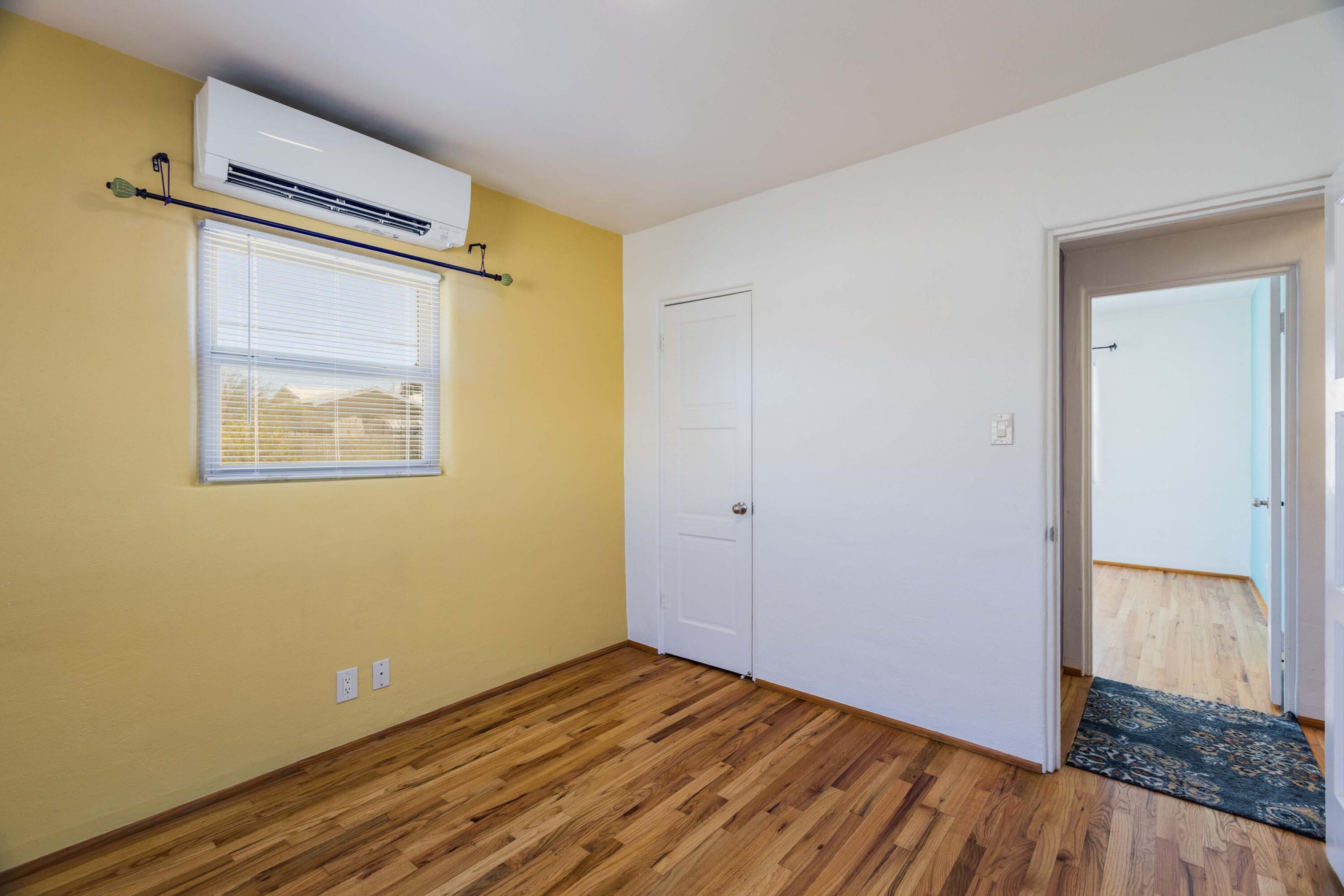 2738 Monroe Street NE