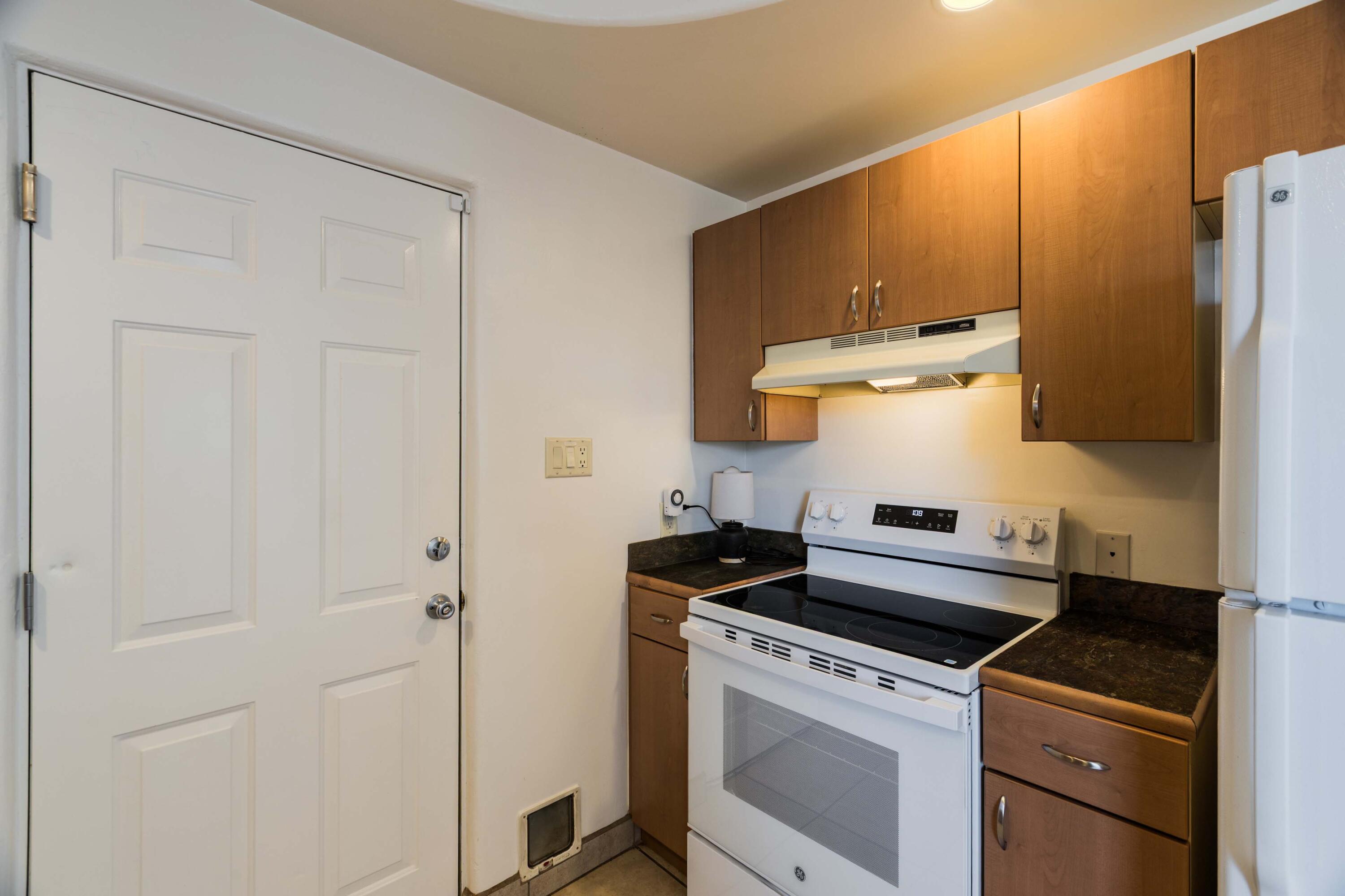 2738 Monroe Street NE