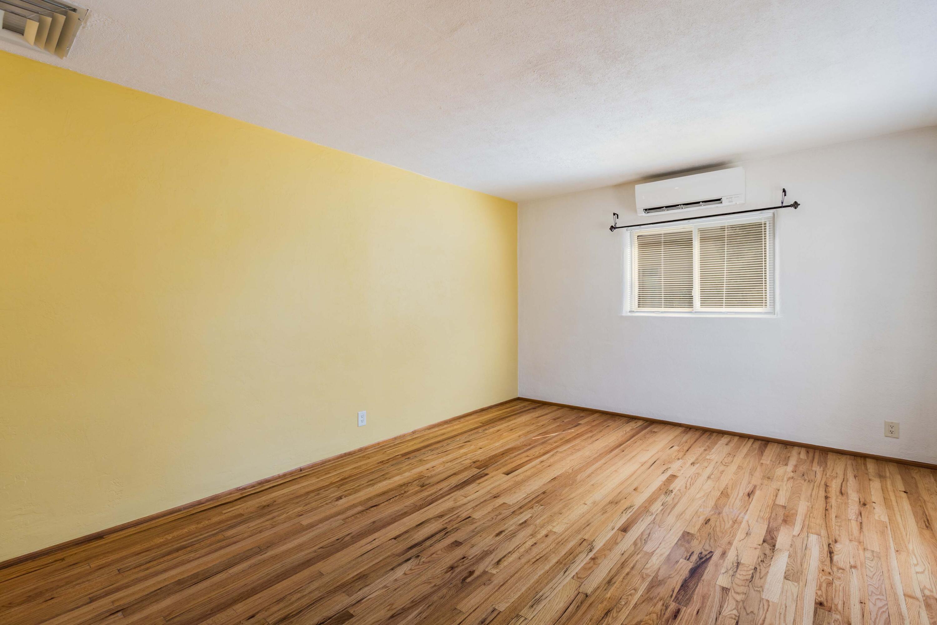 2738 Monroe Street NE