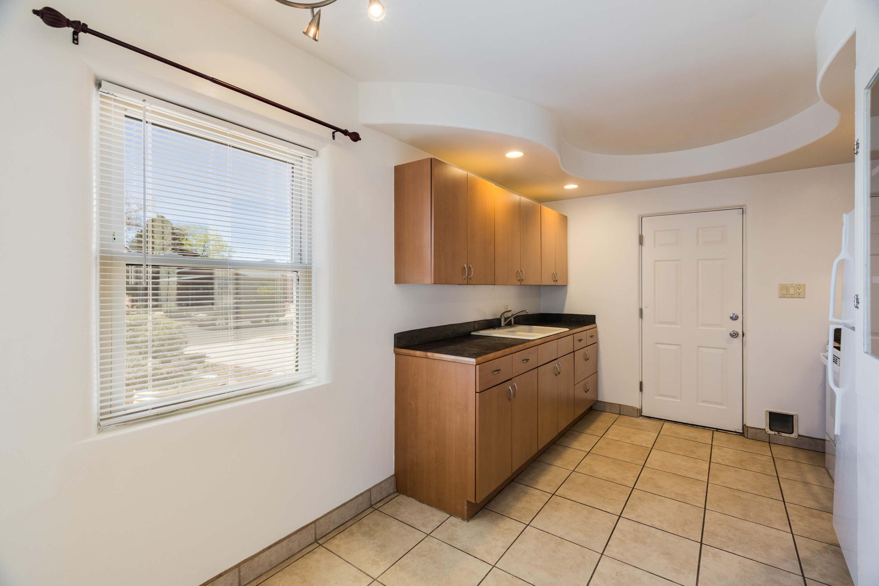 2738 Monroe Street NE