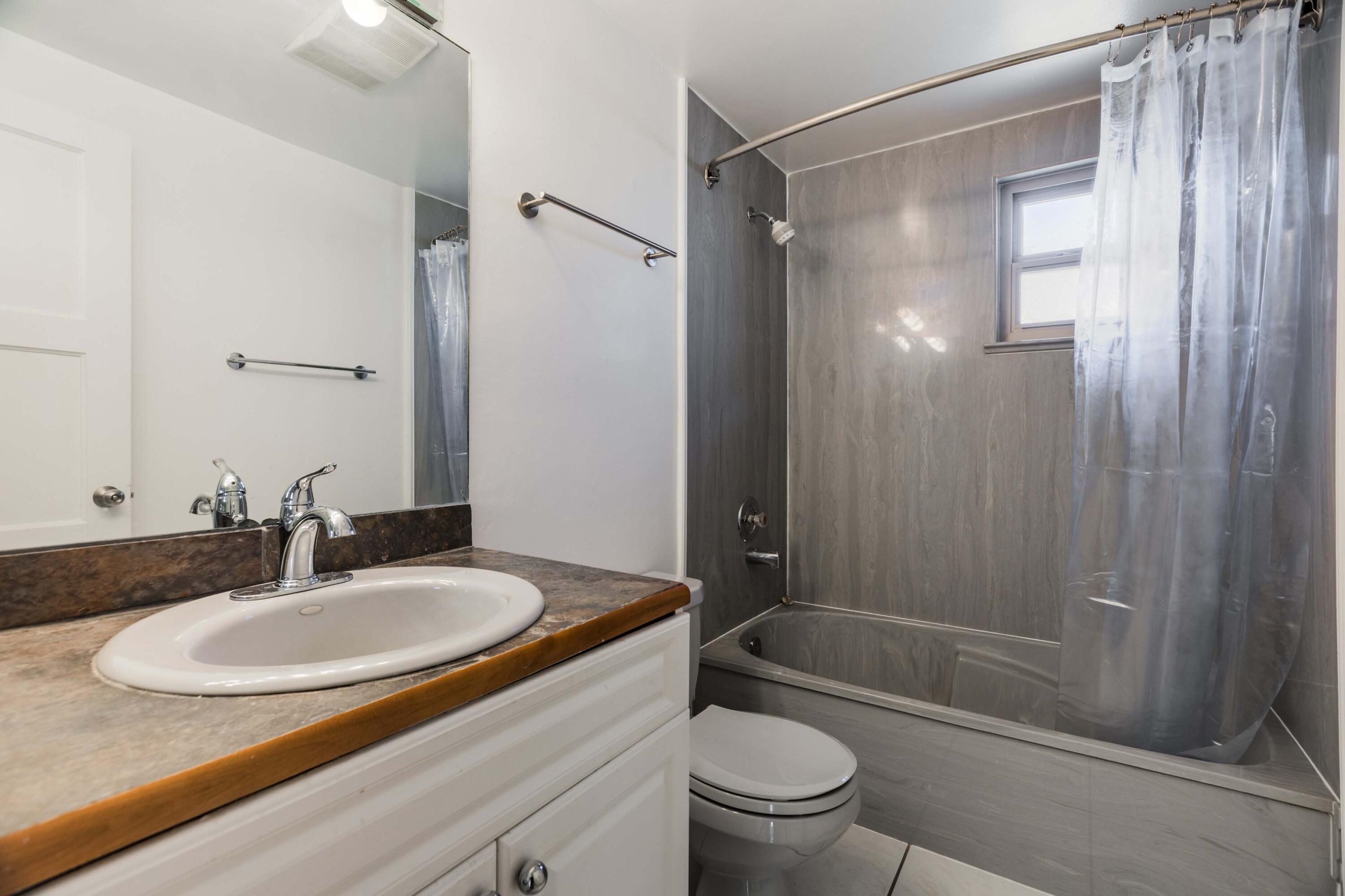 2738 Monroe Street NE