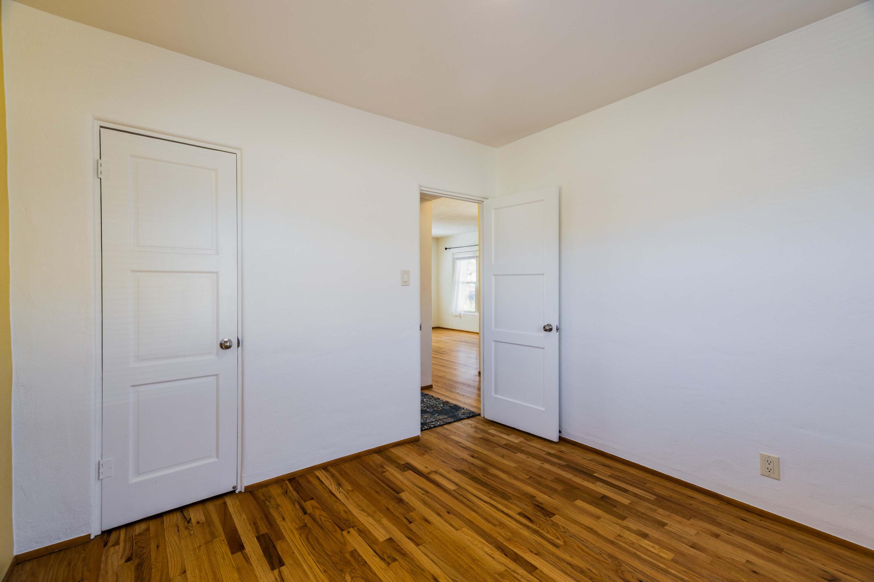 2738 Monroe Street NE