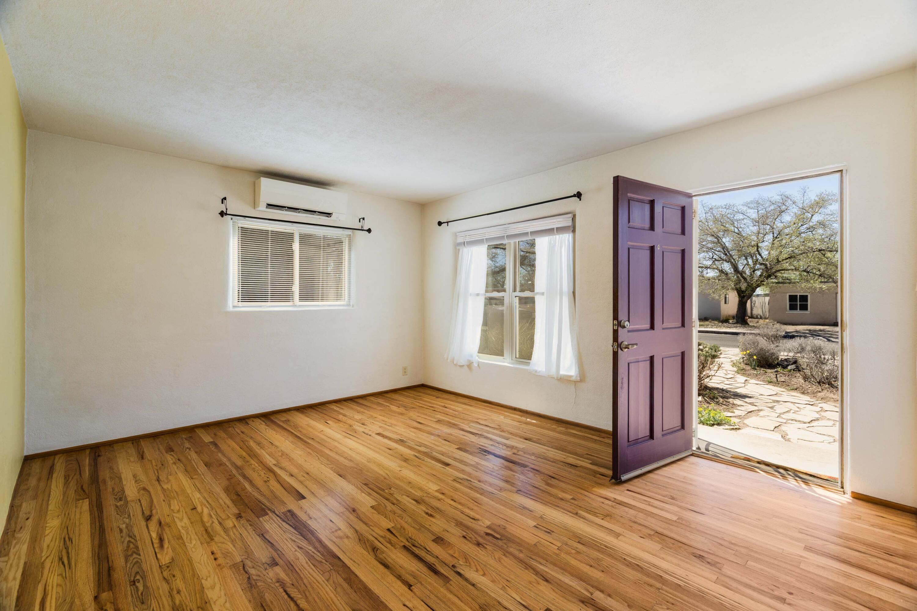 2738 Monroe Street NE