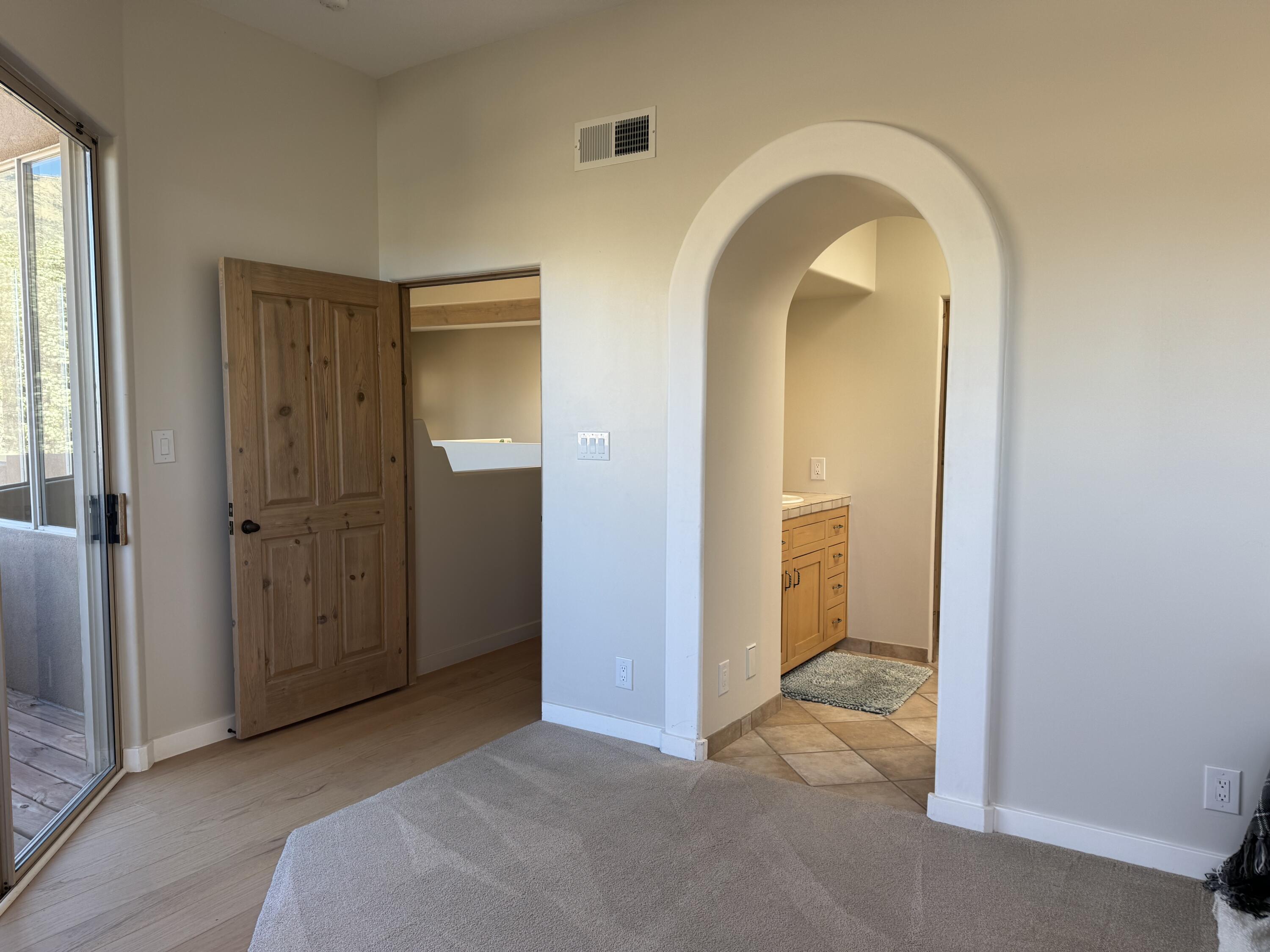 12515 Crested Moss Road NE