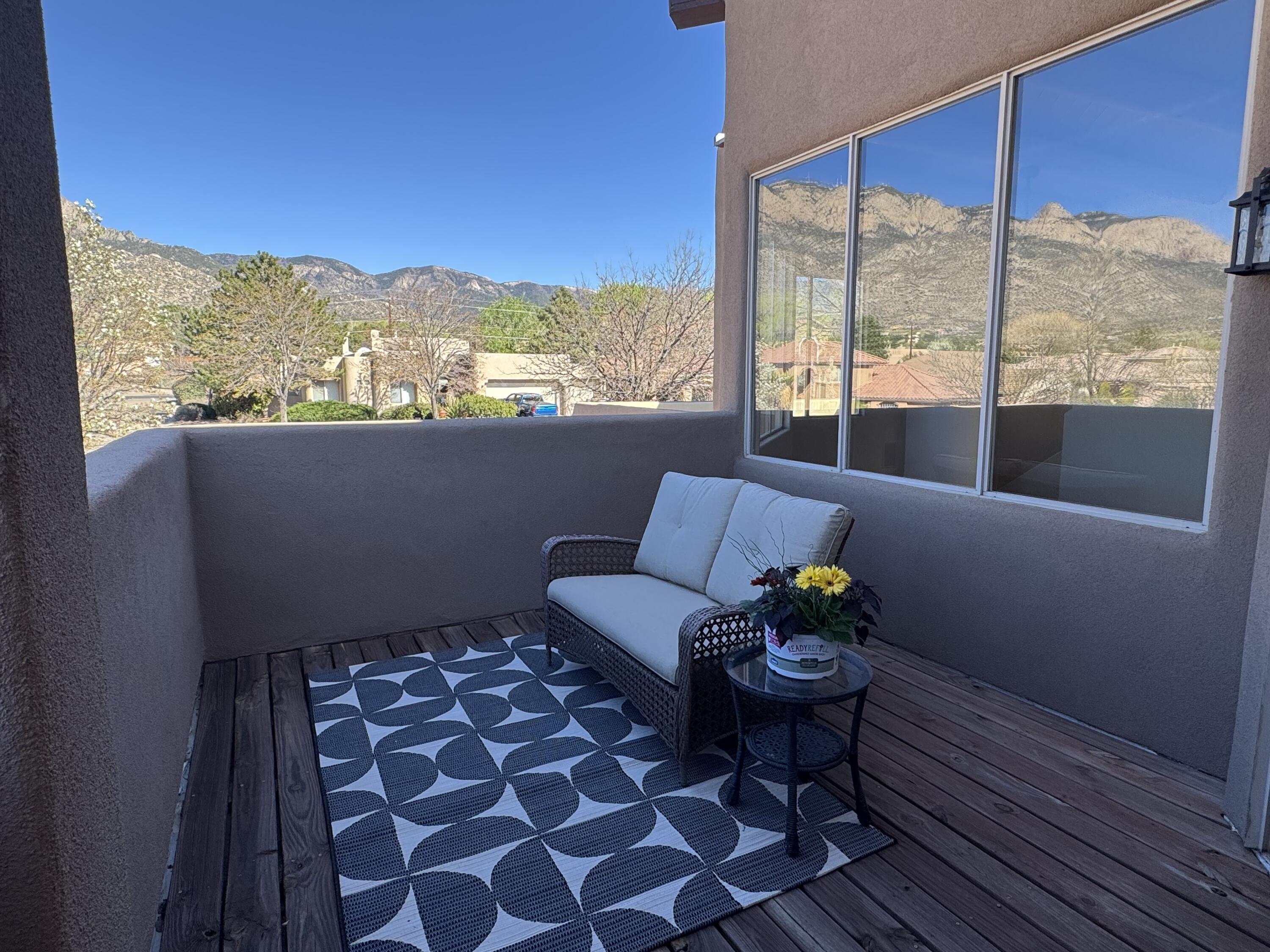 12515 Crested Moss Road NE