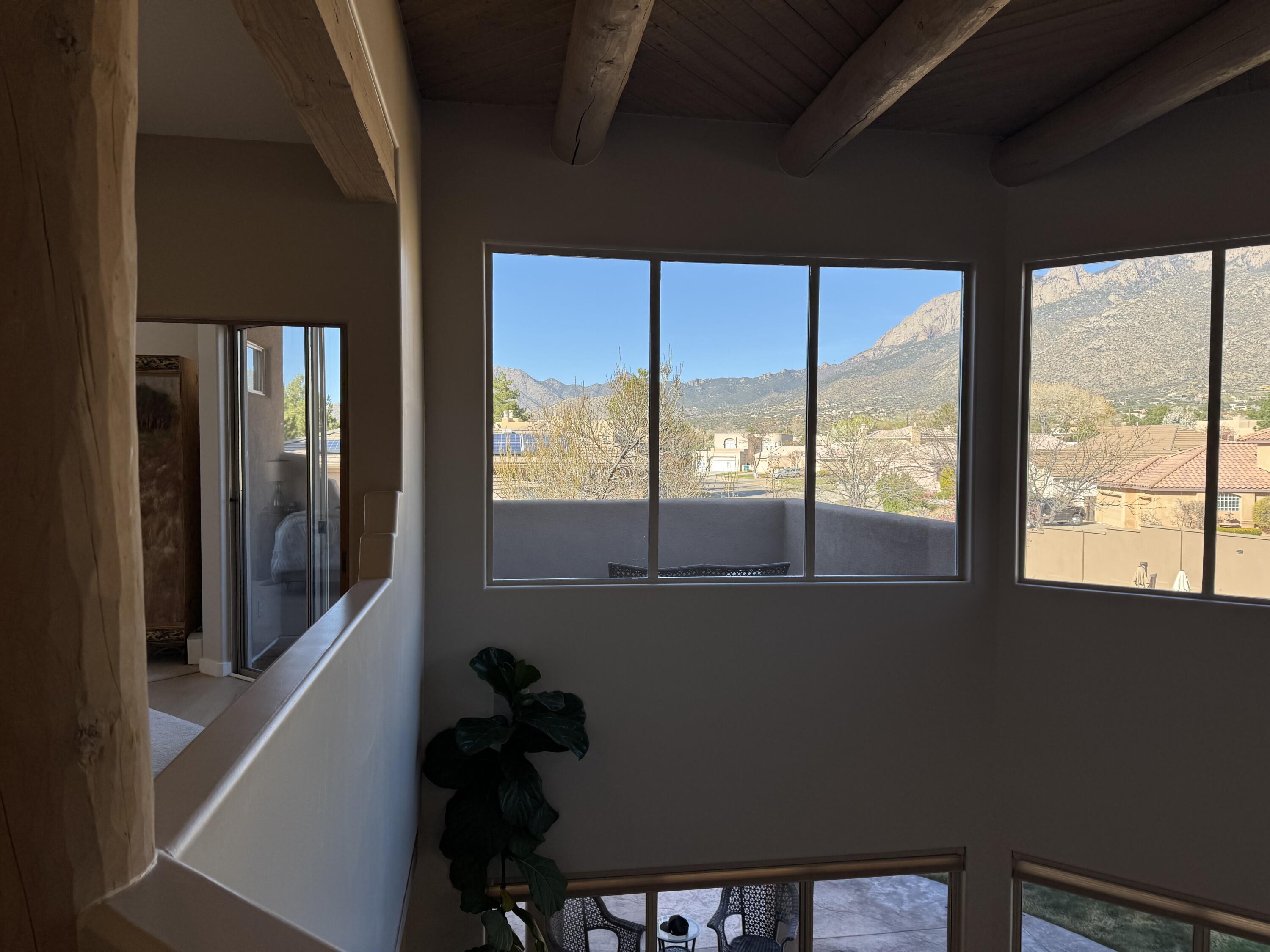 12515 Crested Moss Road NE