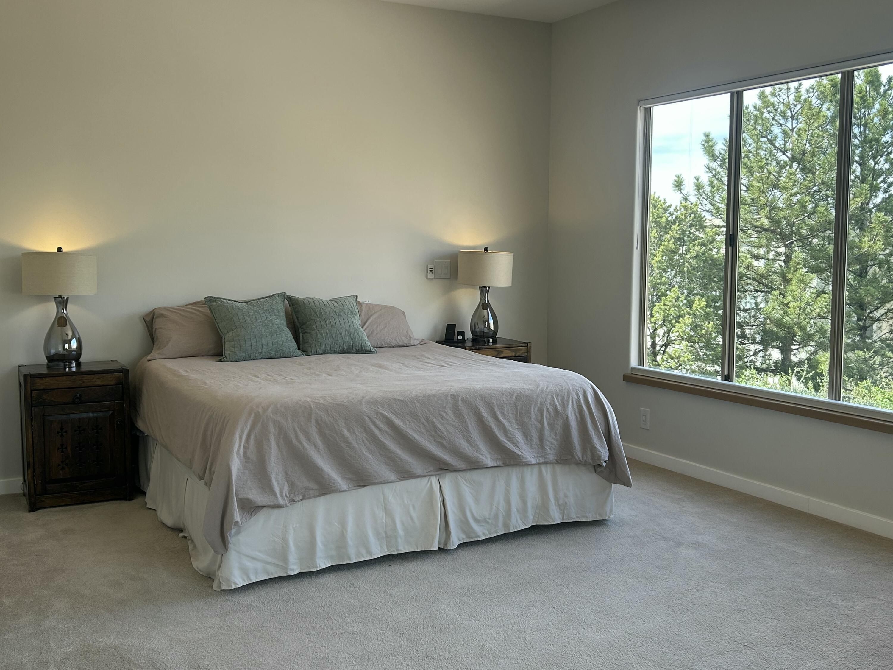 12515 Crested Moss Road NE