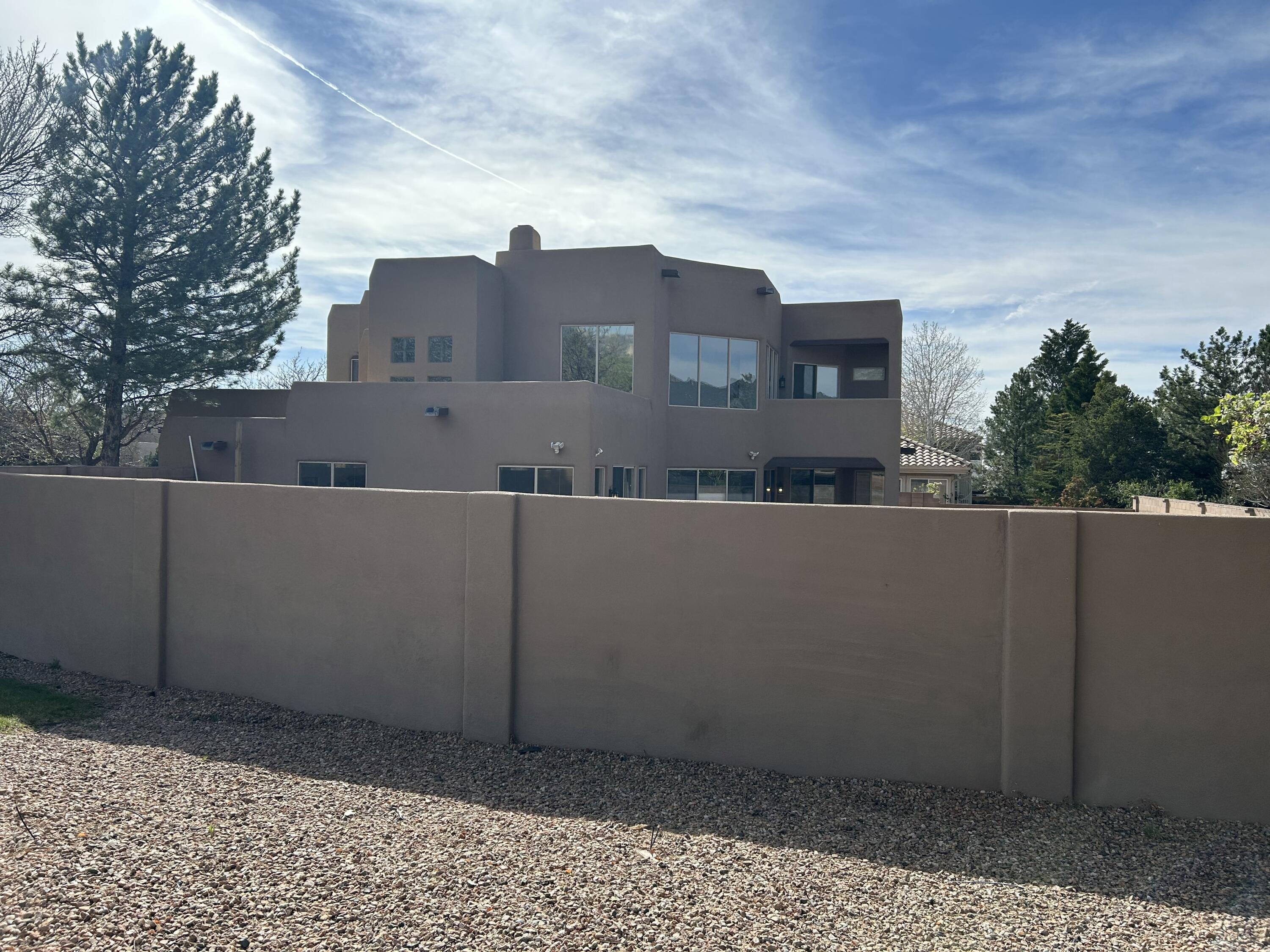12515 Crested Moss Road NE