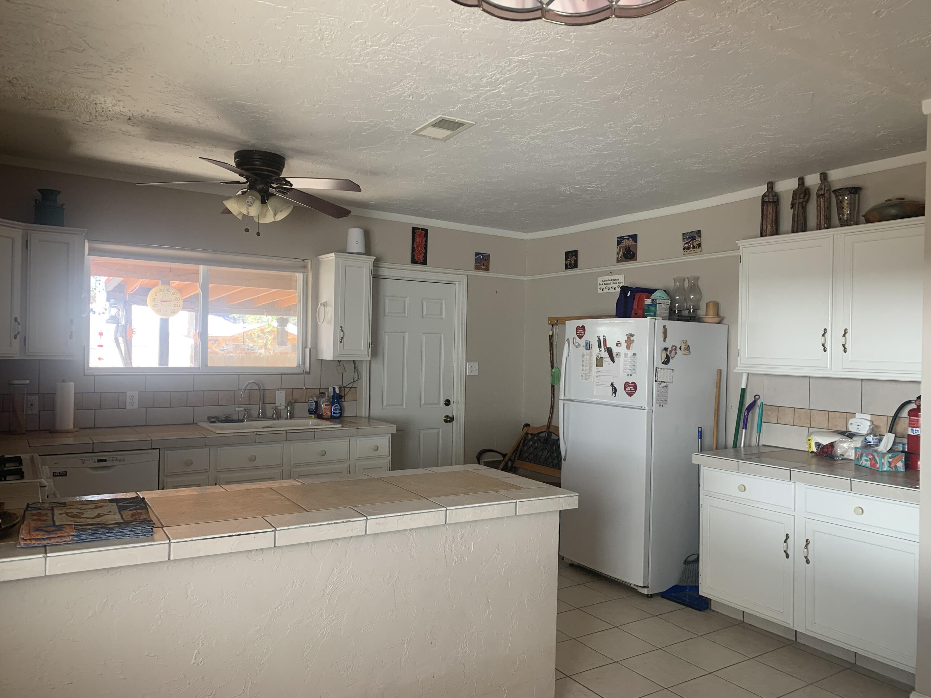 608 W Allen Avenue