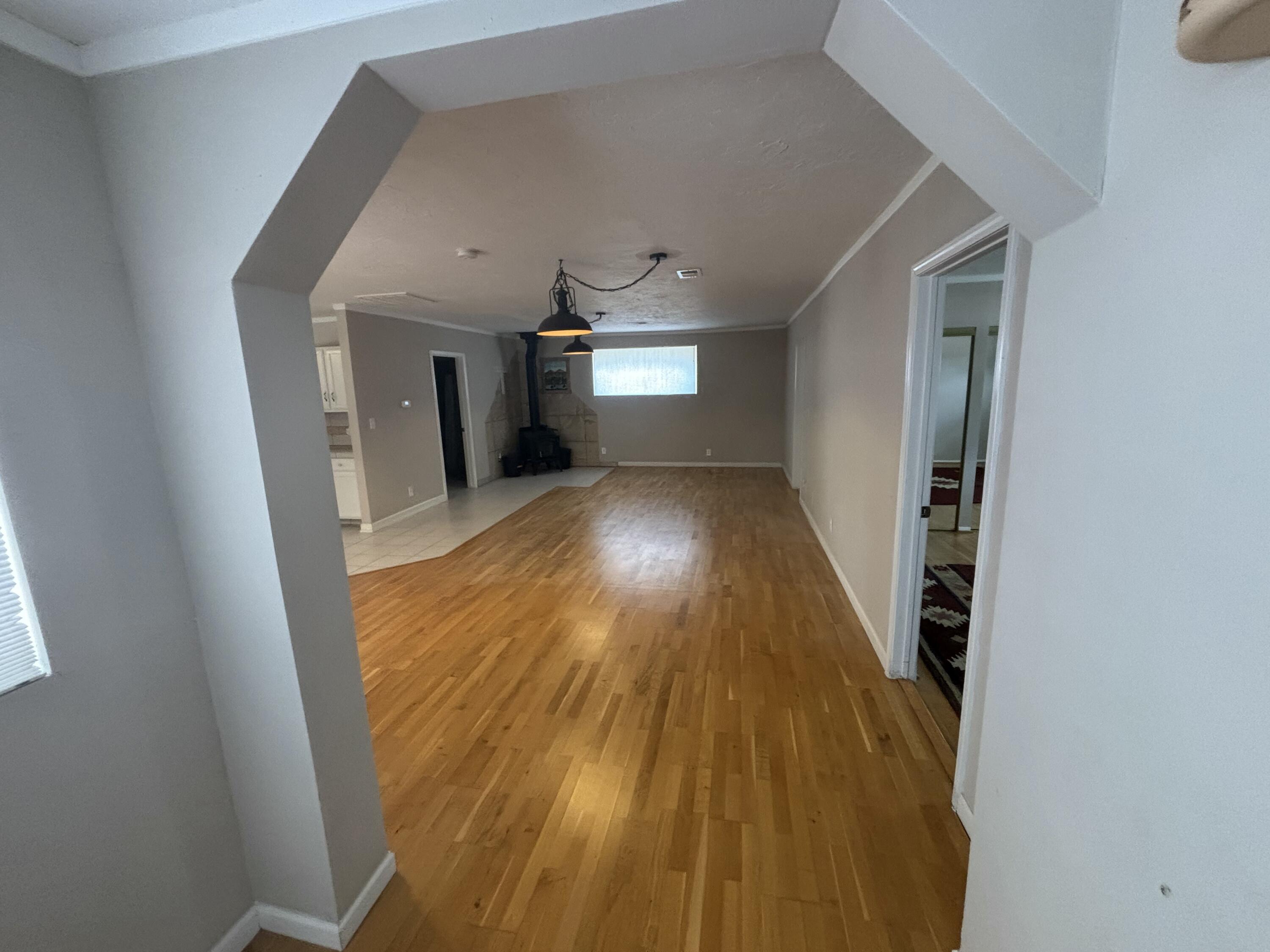 608 W Allen Avenue