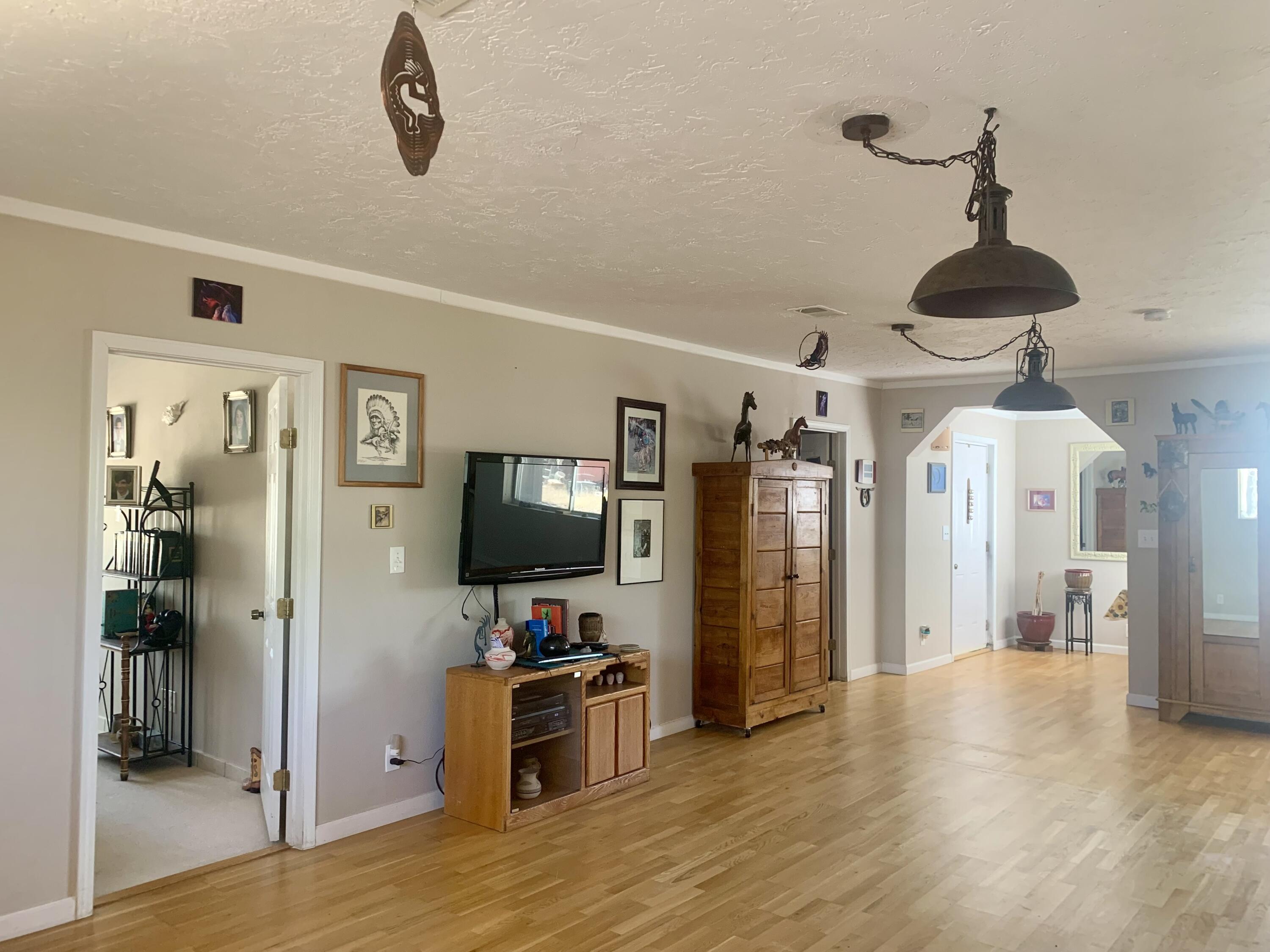 608 W Allen Avenue