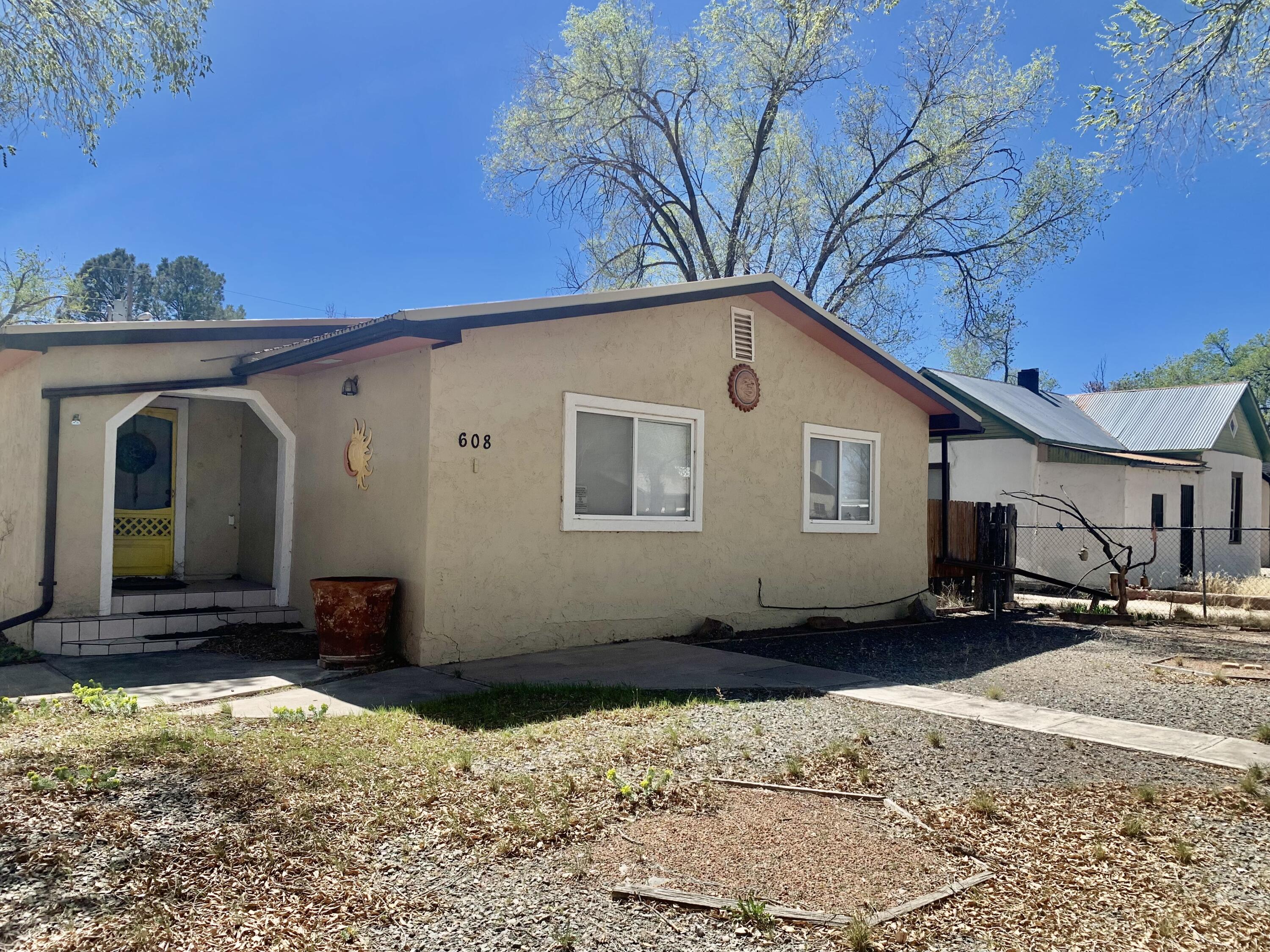 608 W Allen Avenue