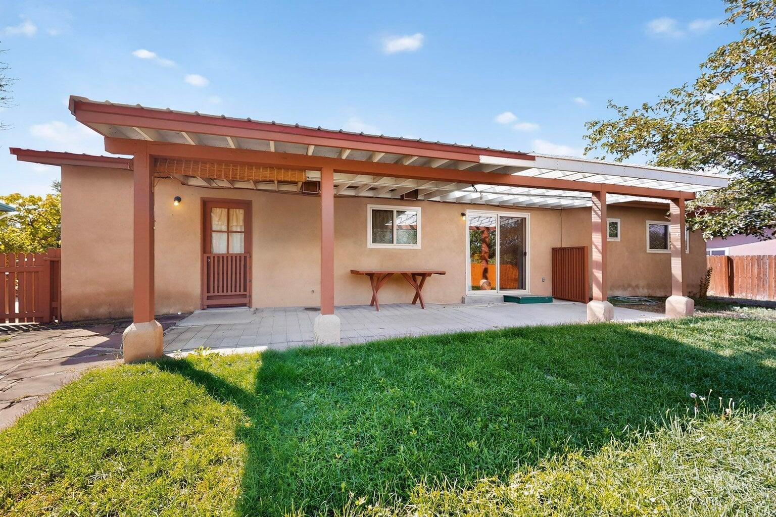 2702 Avenue Del Sol
