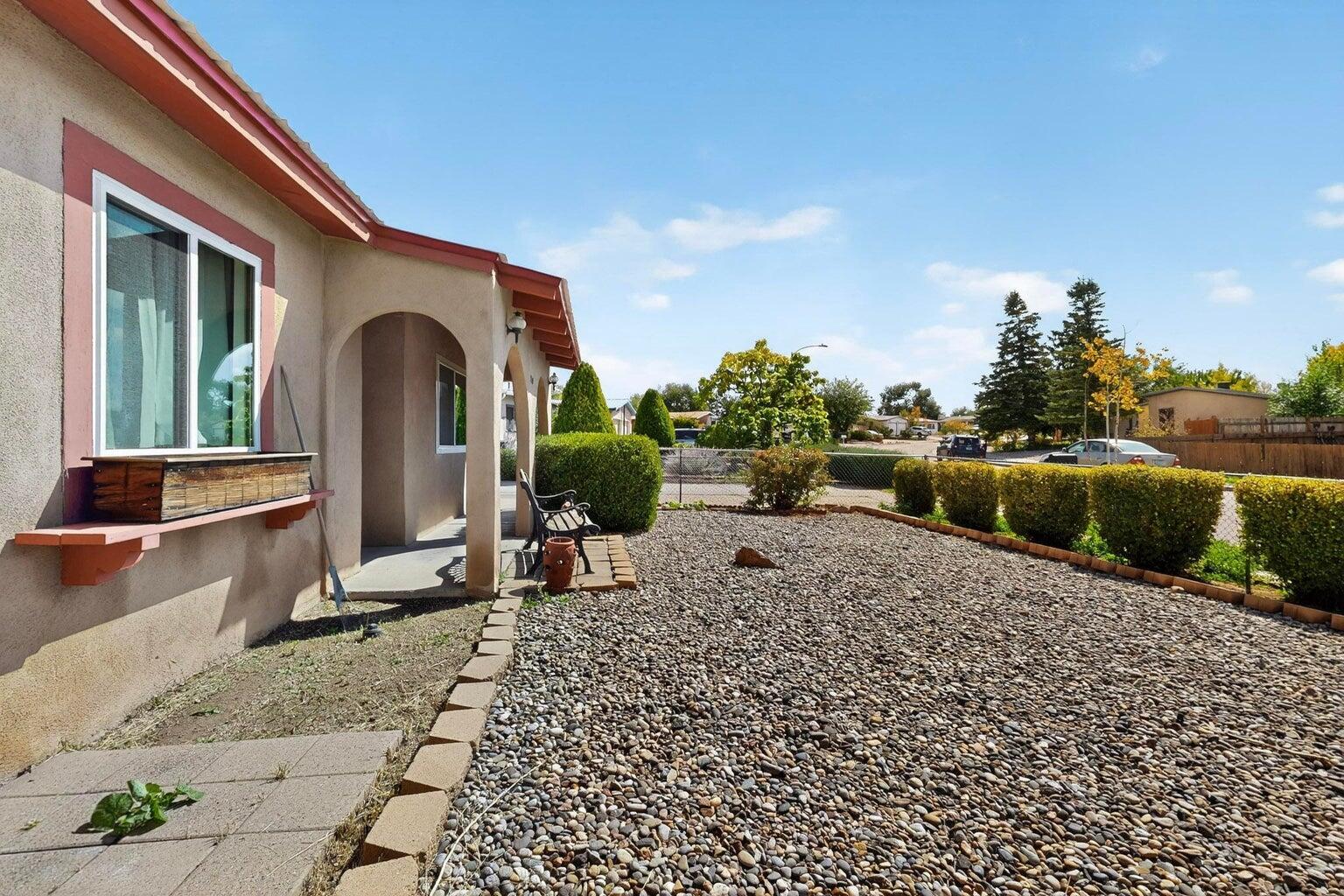 2702 Avenue Del Sol