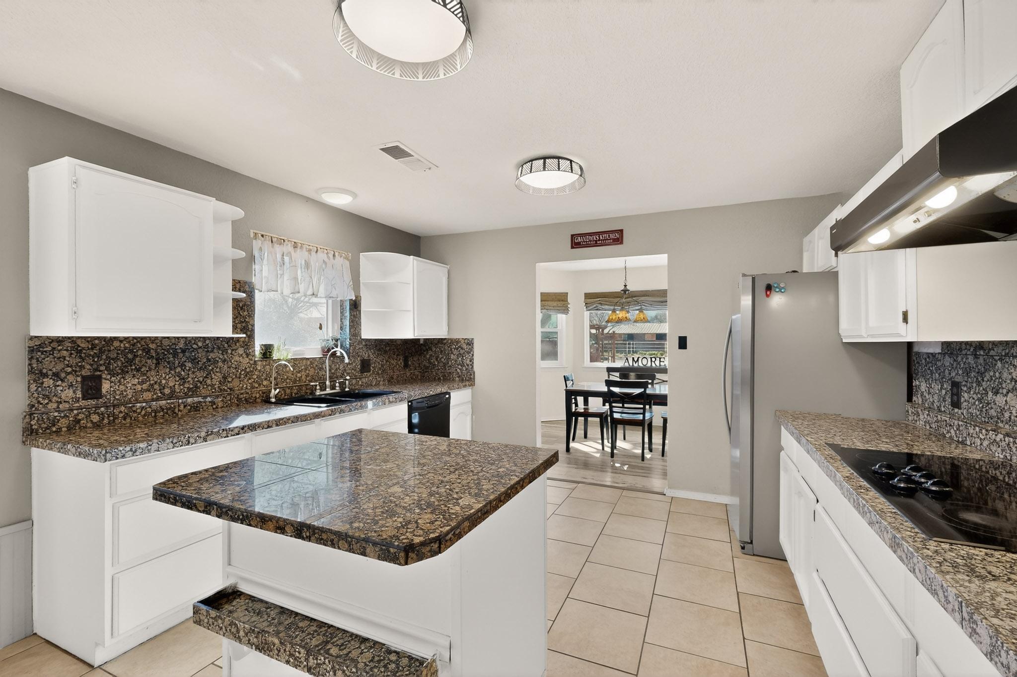 355 Esperanza Drive