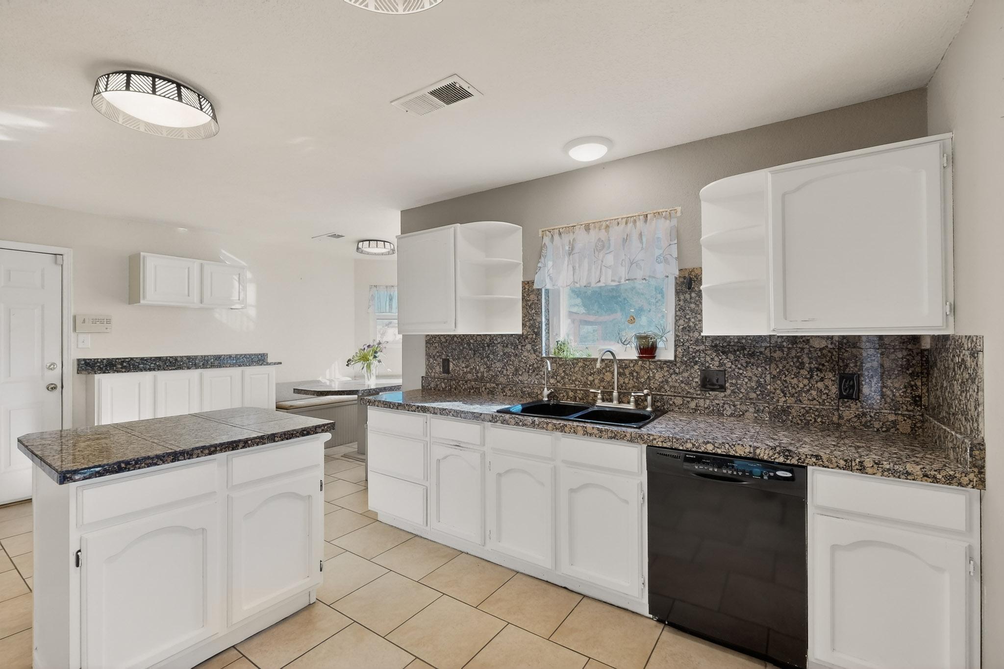 355 Esperanza Drive