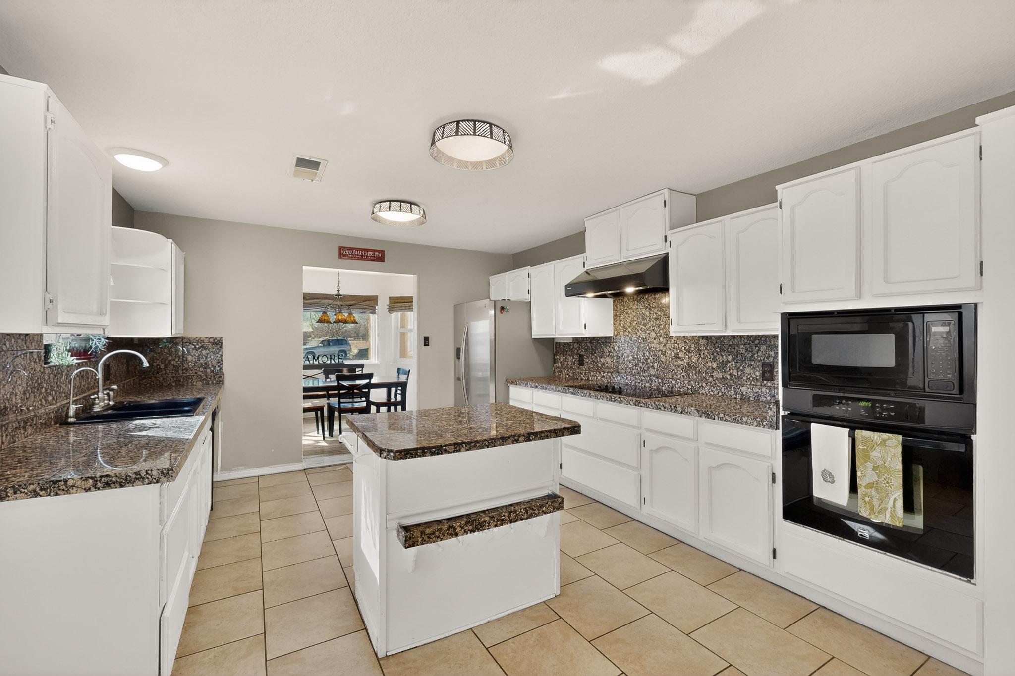 355 Esperanza Drive