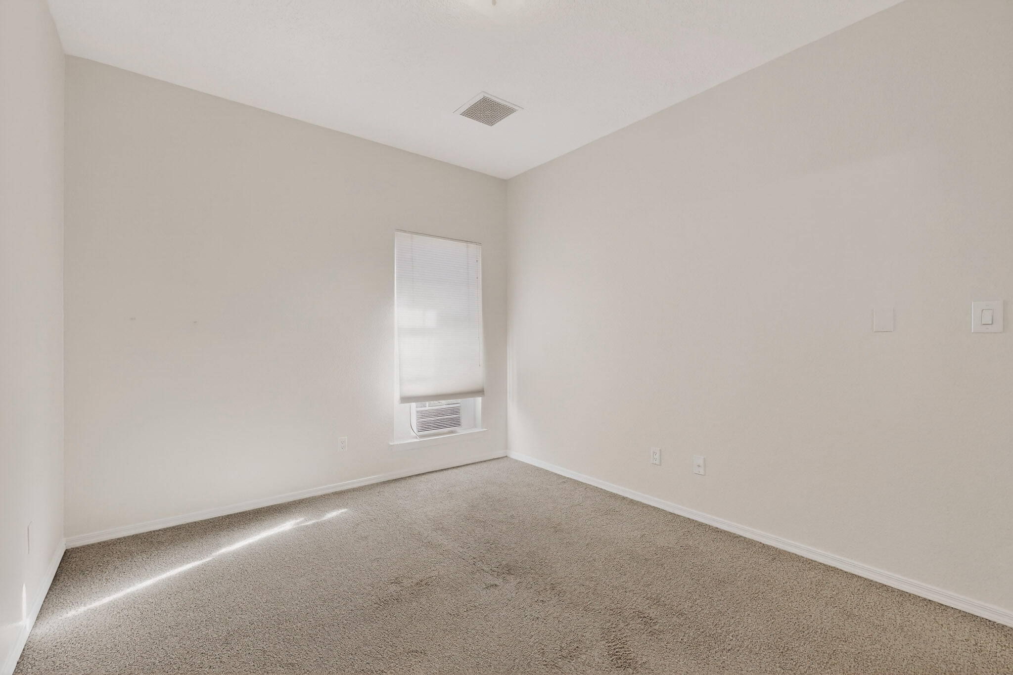 8408 San Tesoro Street NE