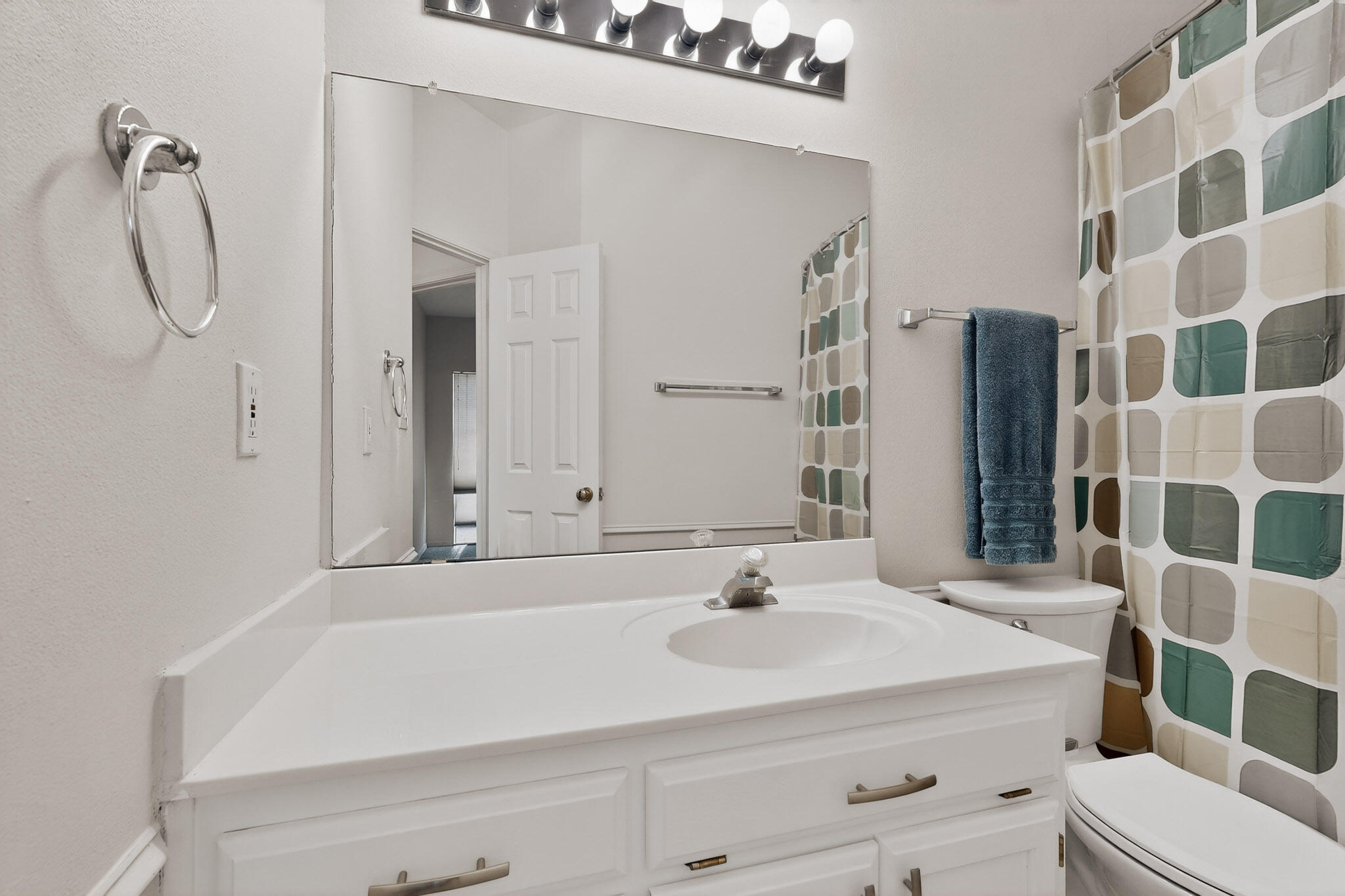 8408 San Tesoro Street NE