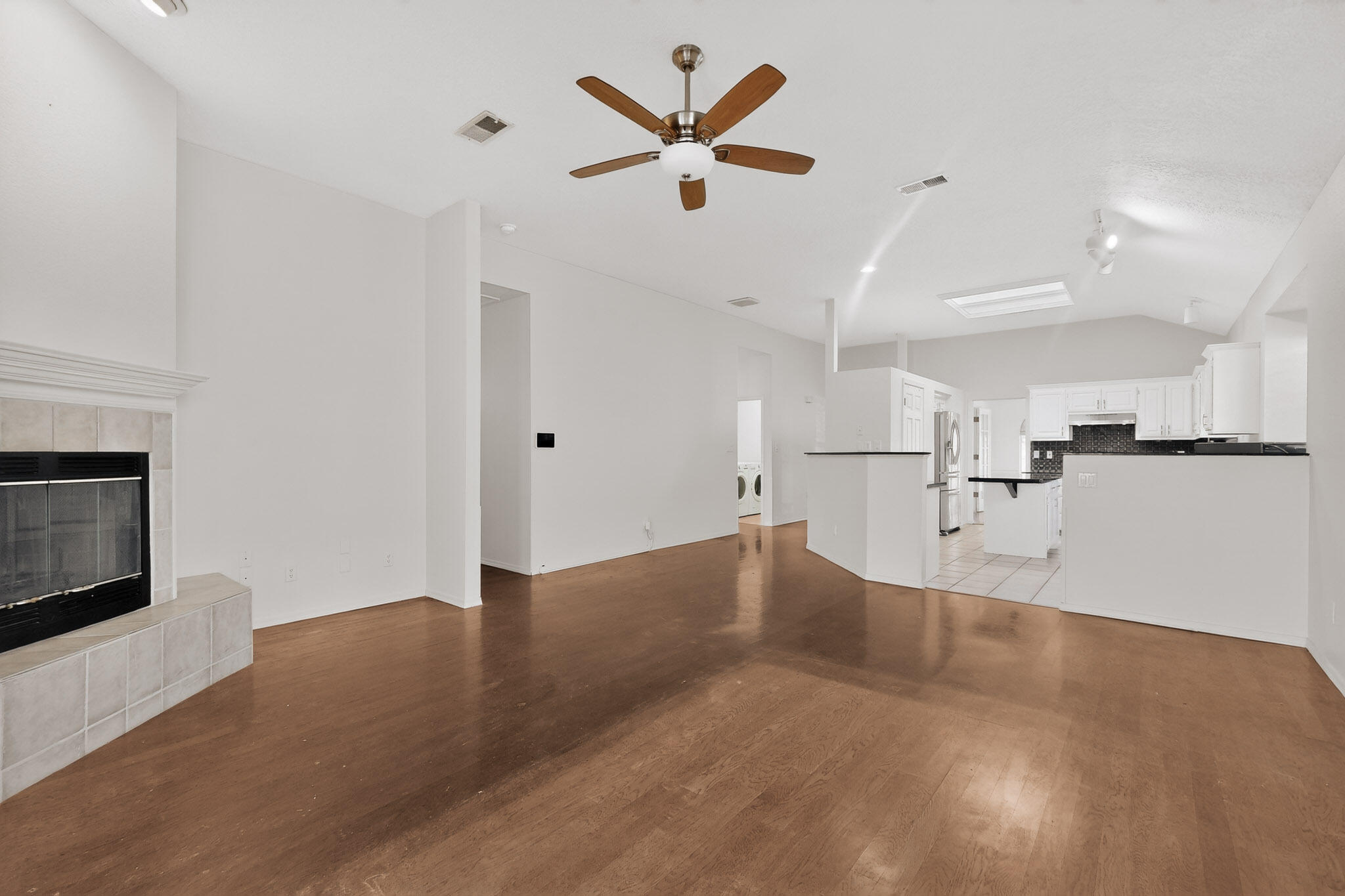 8408 San Tesoro Street NE