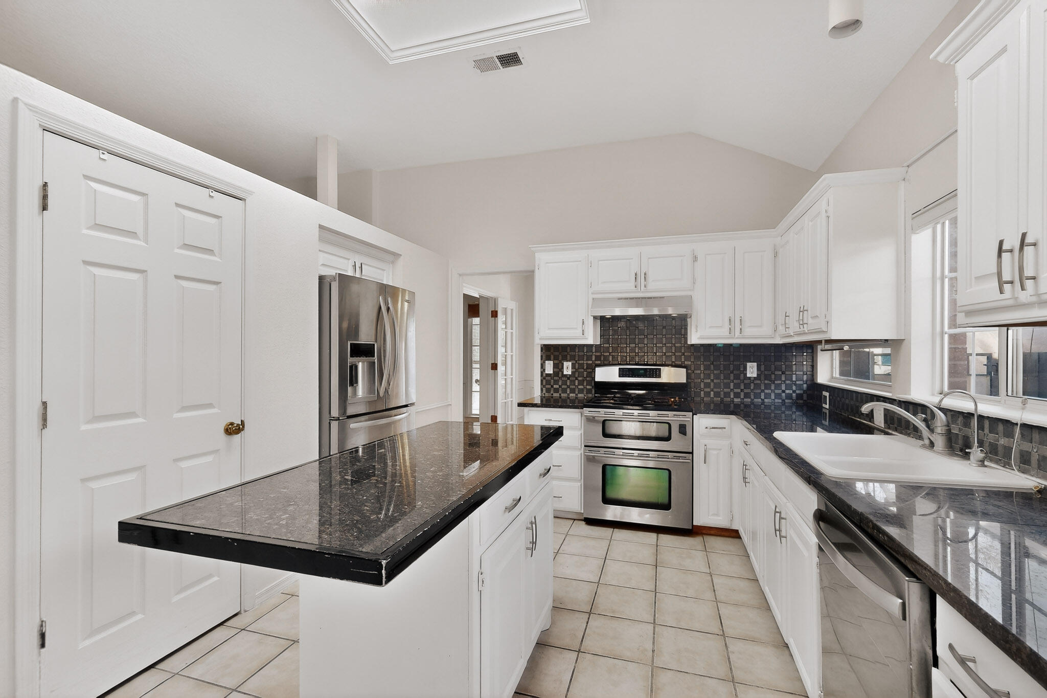 8408 San Tesoro Street NE