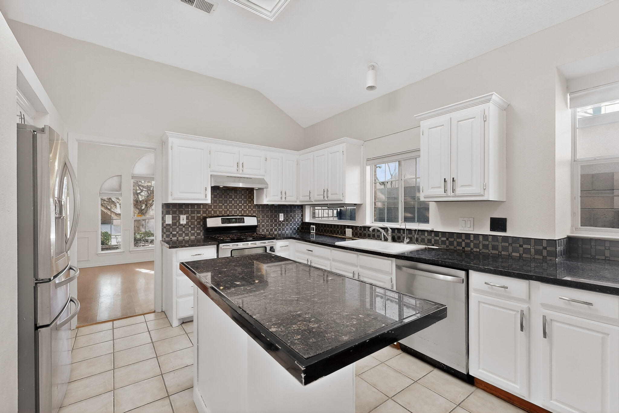 8408 San Tesoro Street NE