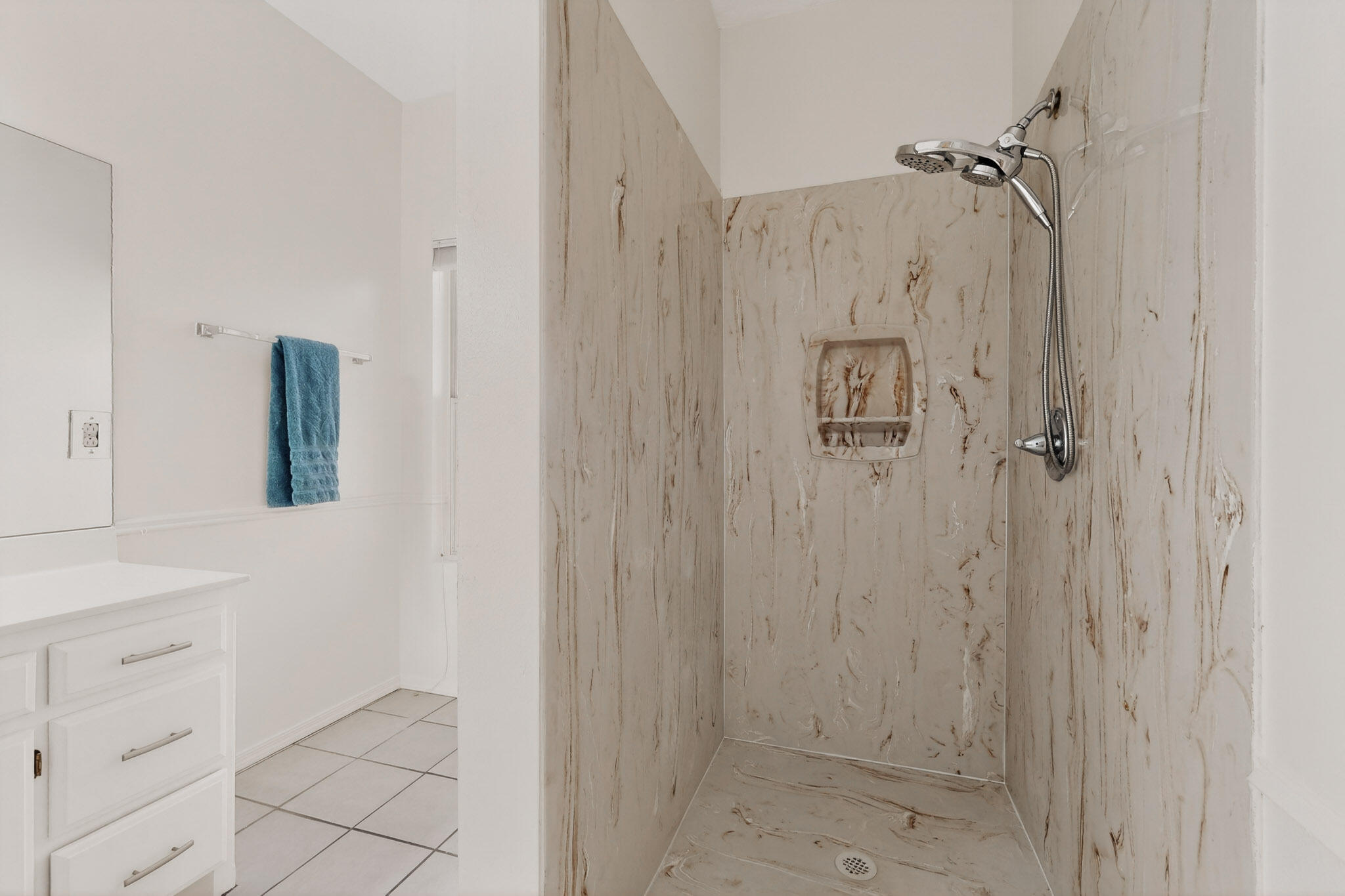 8408 San Tesoro Street NE