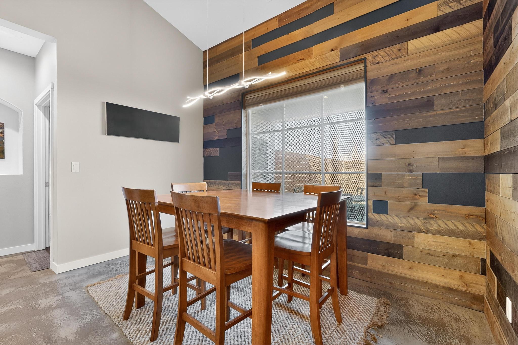 2161 Monterrey Road NE