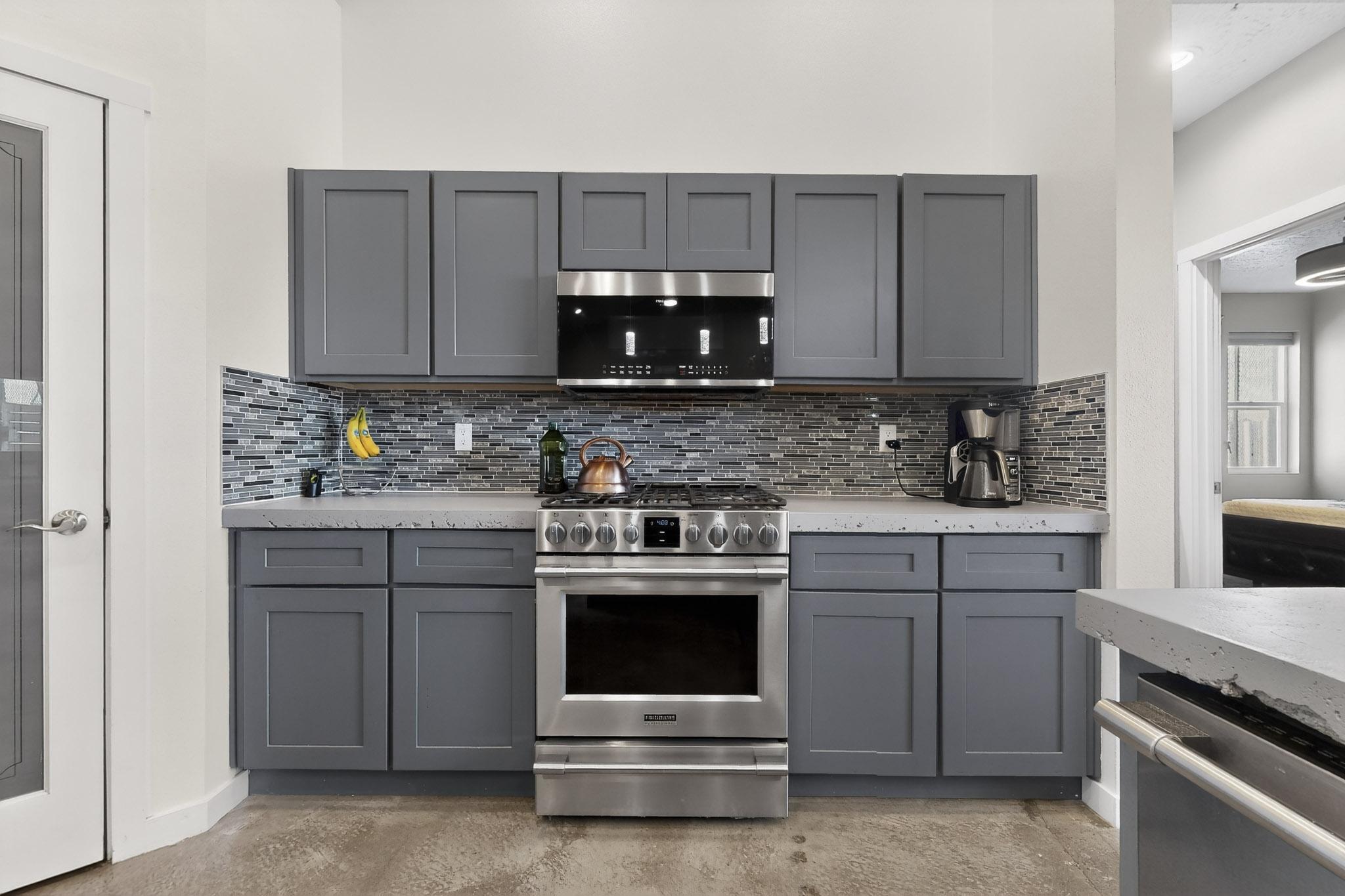 2161 Monterrey Road NE